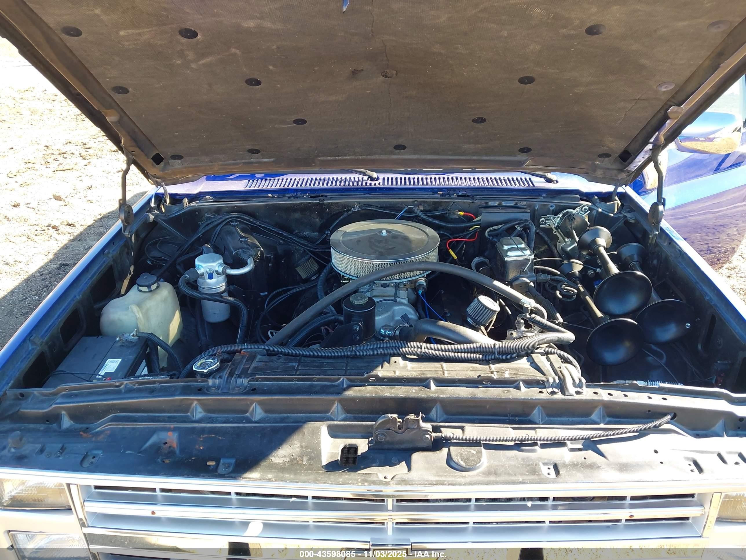 1985 Chevrolet C30   Синий vin: 1GCHC34W3FJ140489