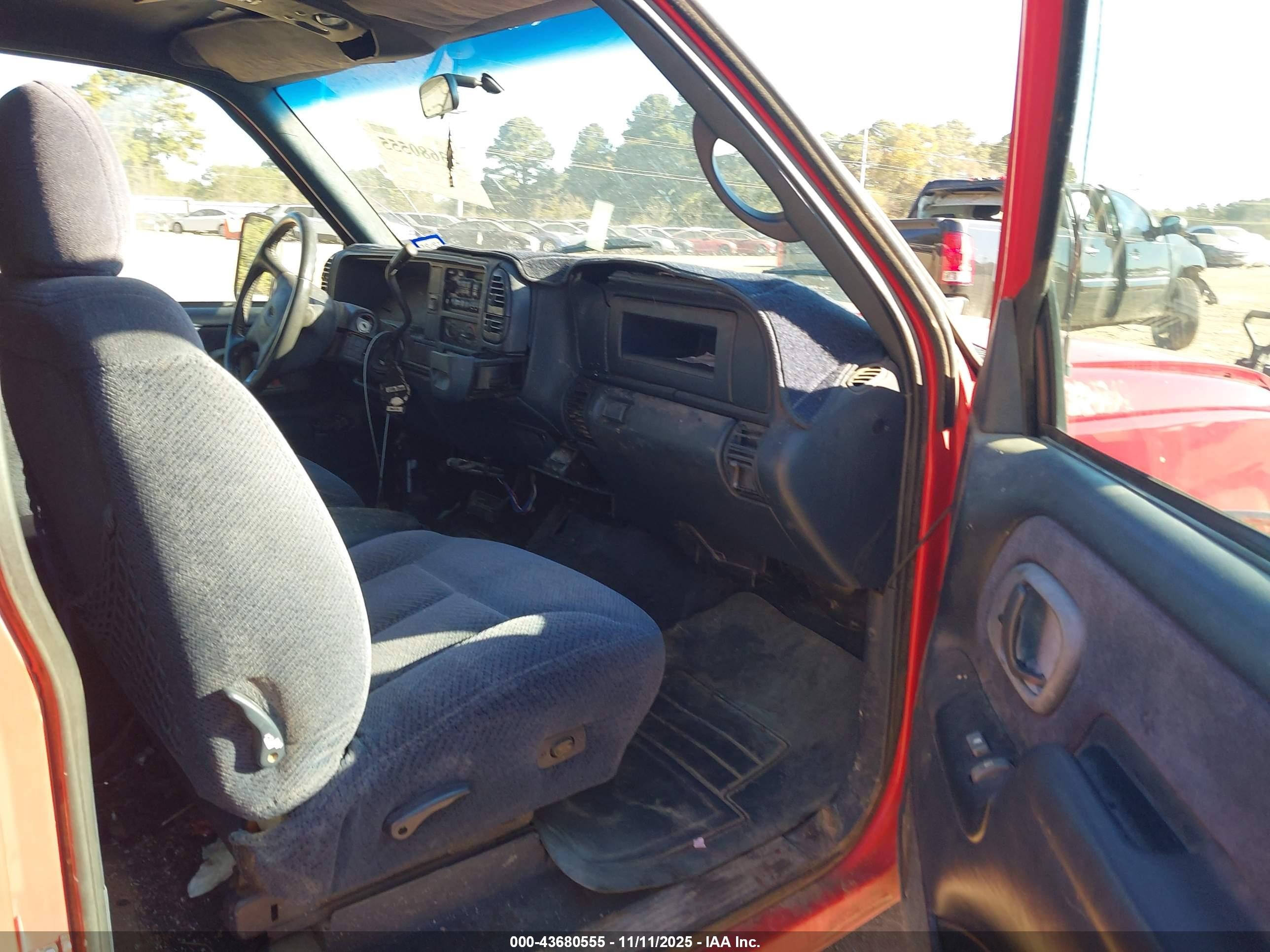 1998 Chevrolet K3500   Red vin: 1GCHC39F7WE174548