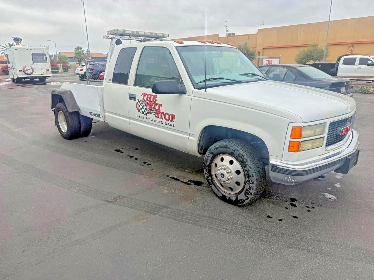 1998 Chevrolet Gmt-400 C3500 White vin: 1GCHC39J6WE174884