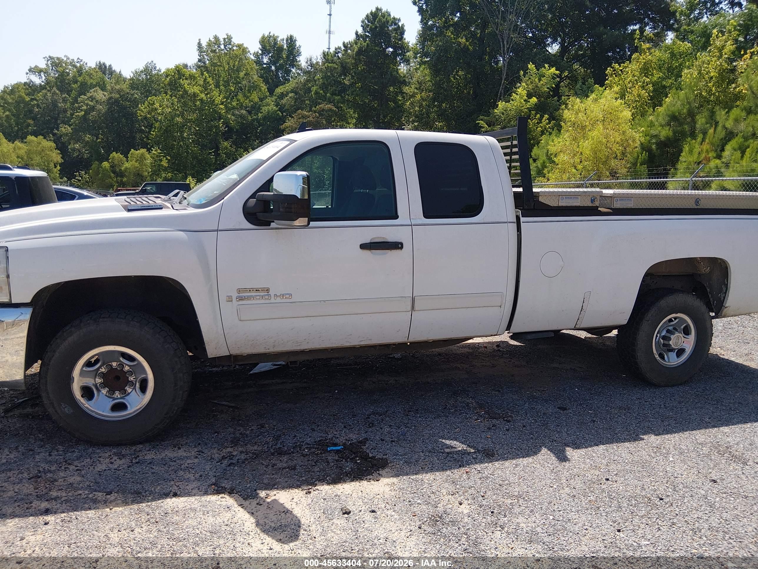 2009 Chevrolet Silverado 2500hd Lt Белый vin: 1GCHC59689E136844
