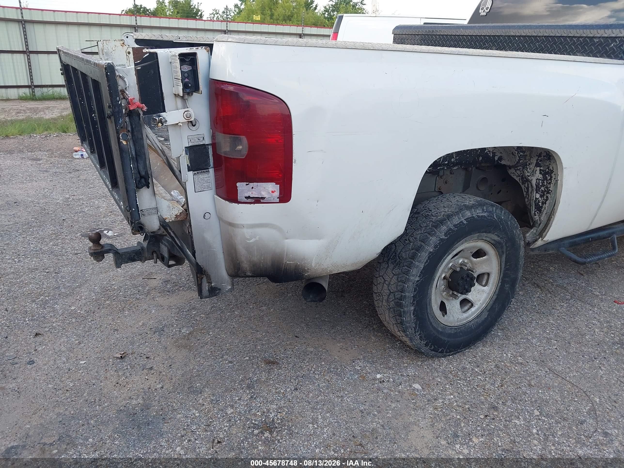 2009 Chevrolet Silverado 3500hd Work Truck White vin: 1GCHC73689F186240