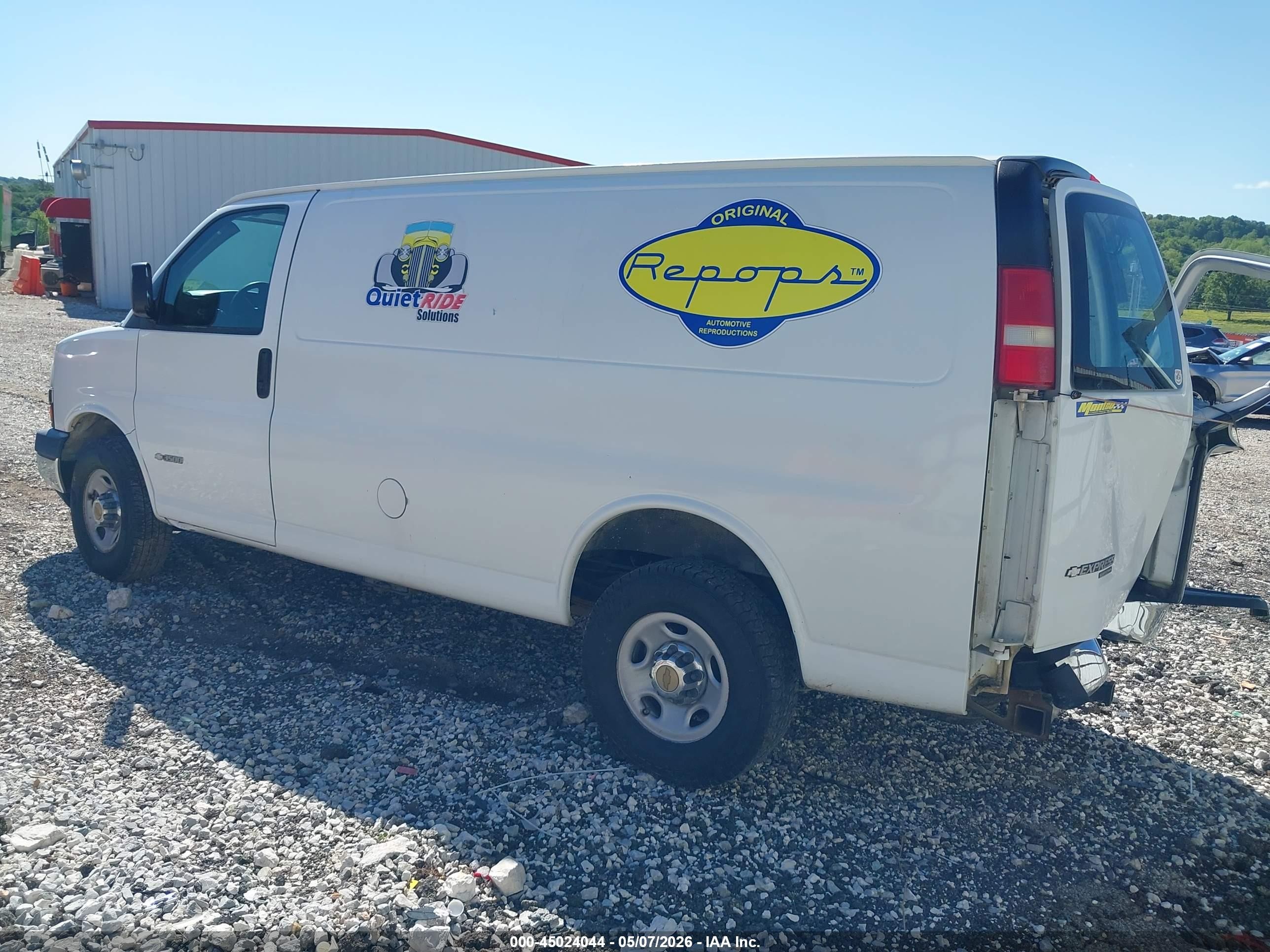 2006 Chevrolet Express Work Van Белый vin: 1GCHG352X61152252