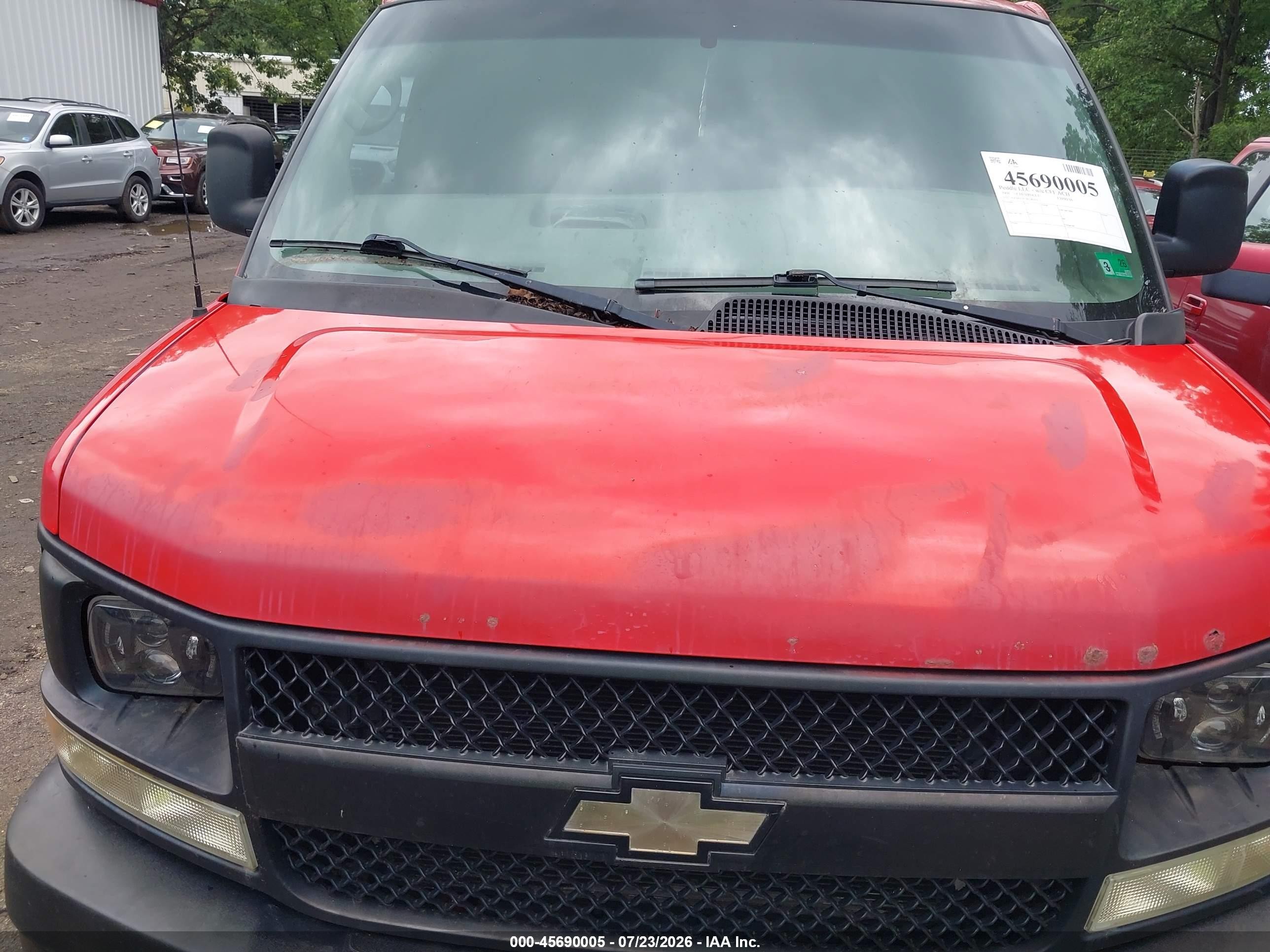 2008 Chevrolet Express Work Van Red vin: 1GCHG35C581189253