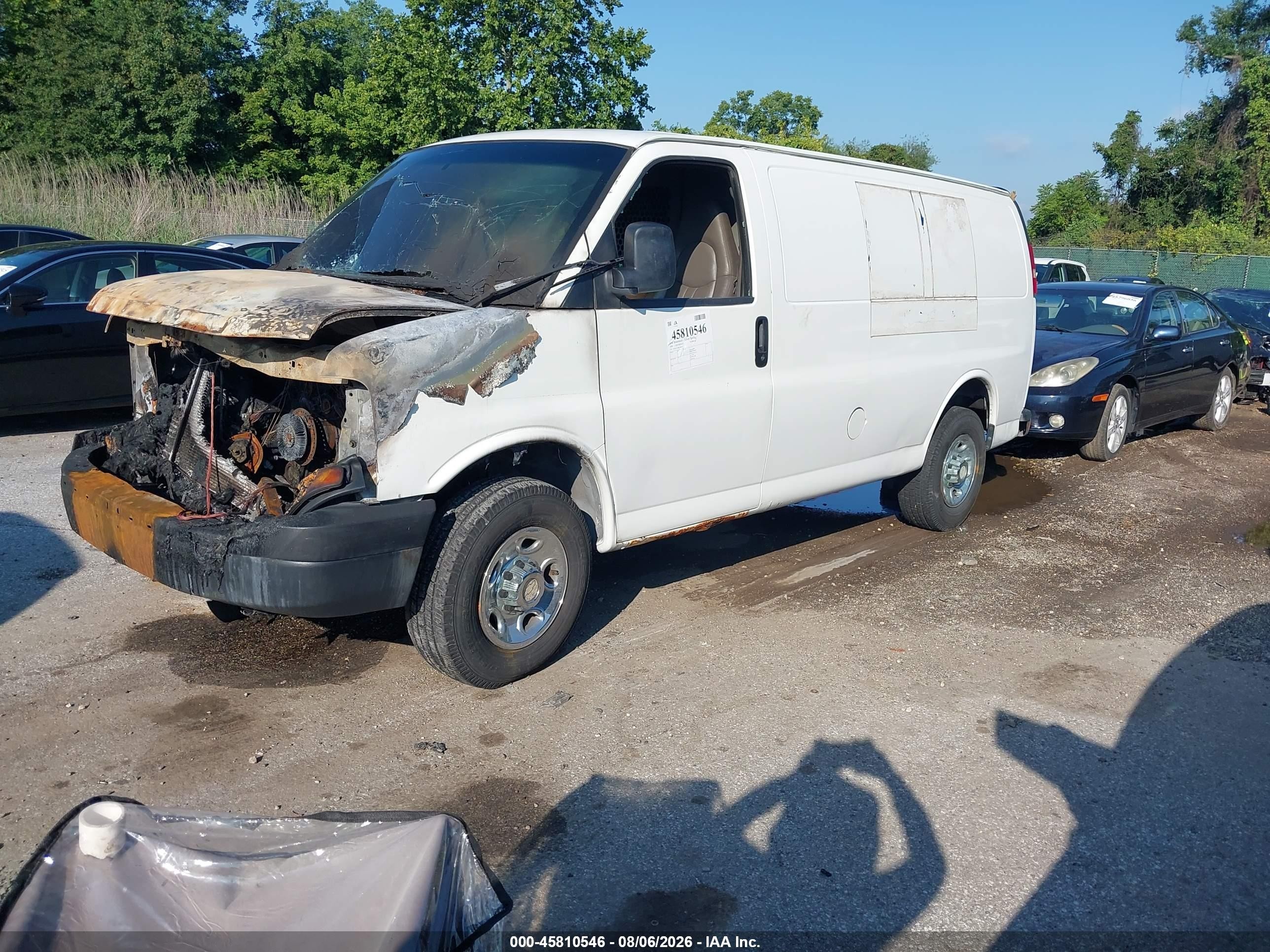 2008 Chevrolet Express Work Van Белый vin: 1GCHG35C881138099