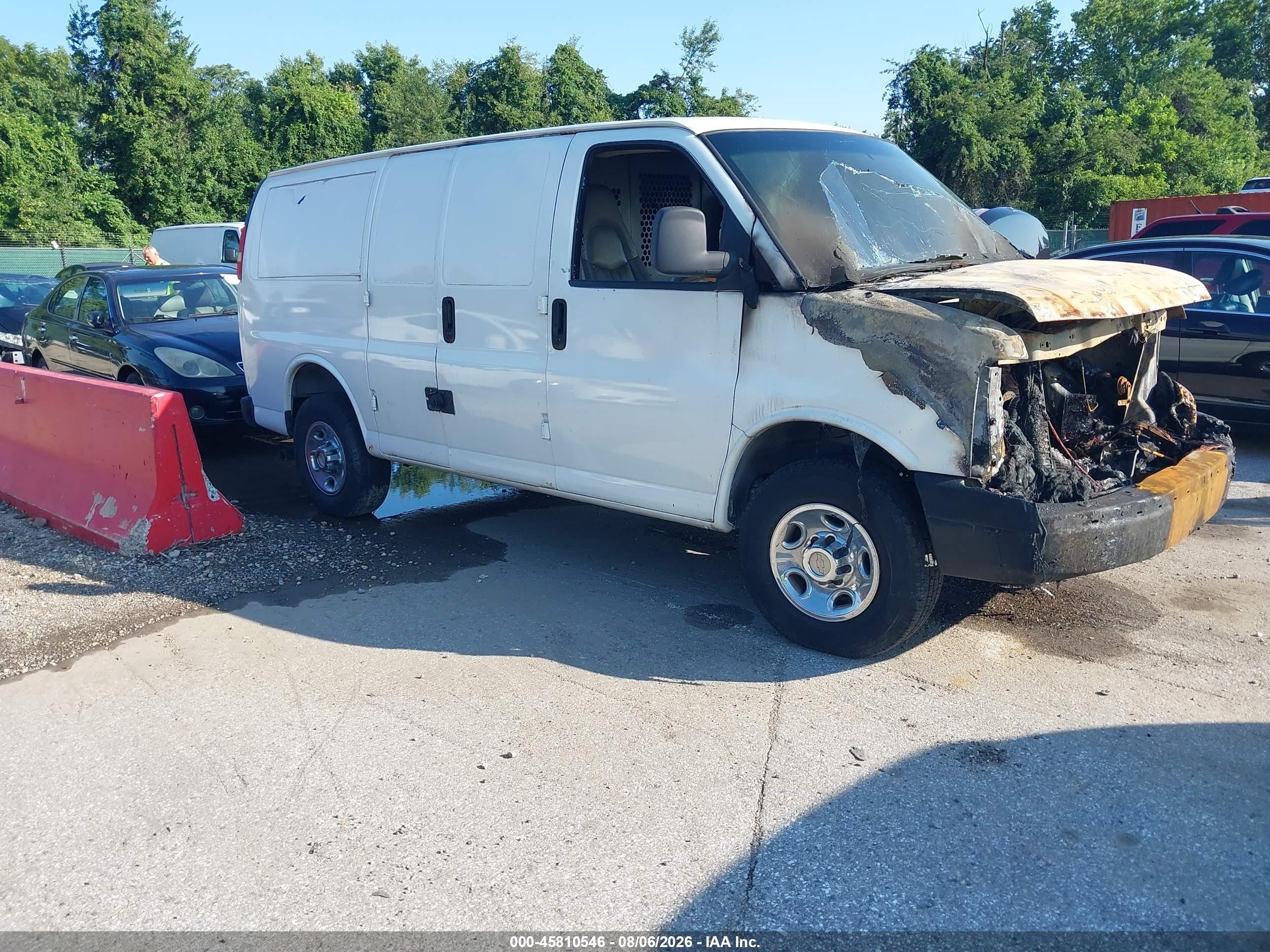 2008 Chevrolet Express Work Van Белый vin: 1GCHG35C881138099