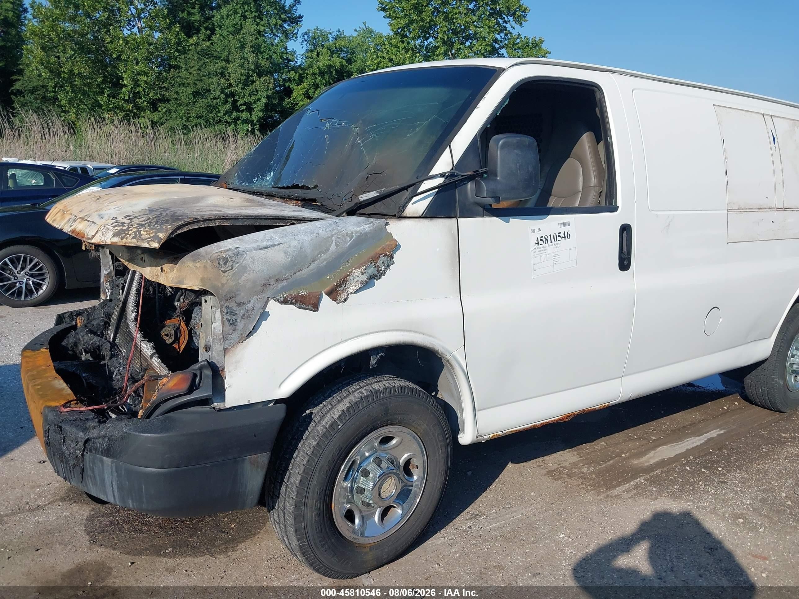 2008 Chevrolet Express Work Van Белый vin: 1GCHG35C881138099