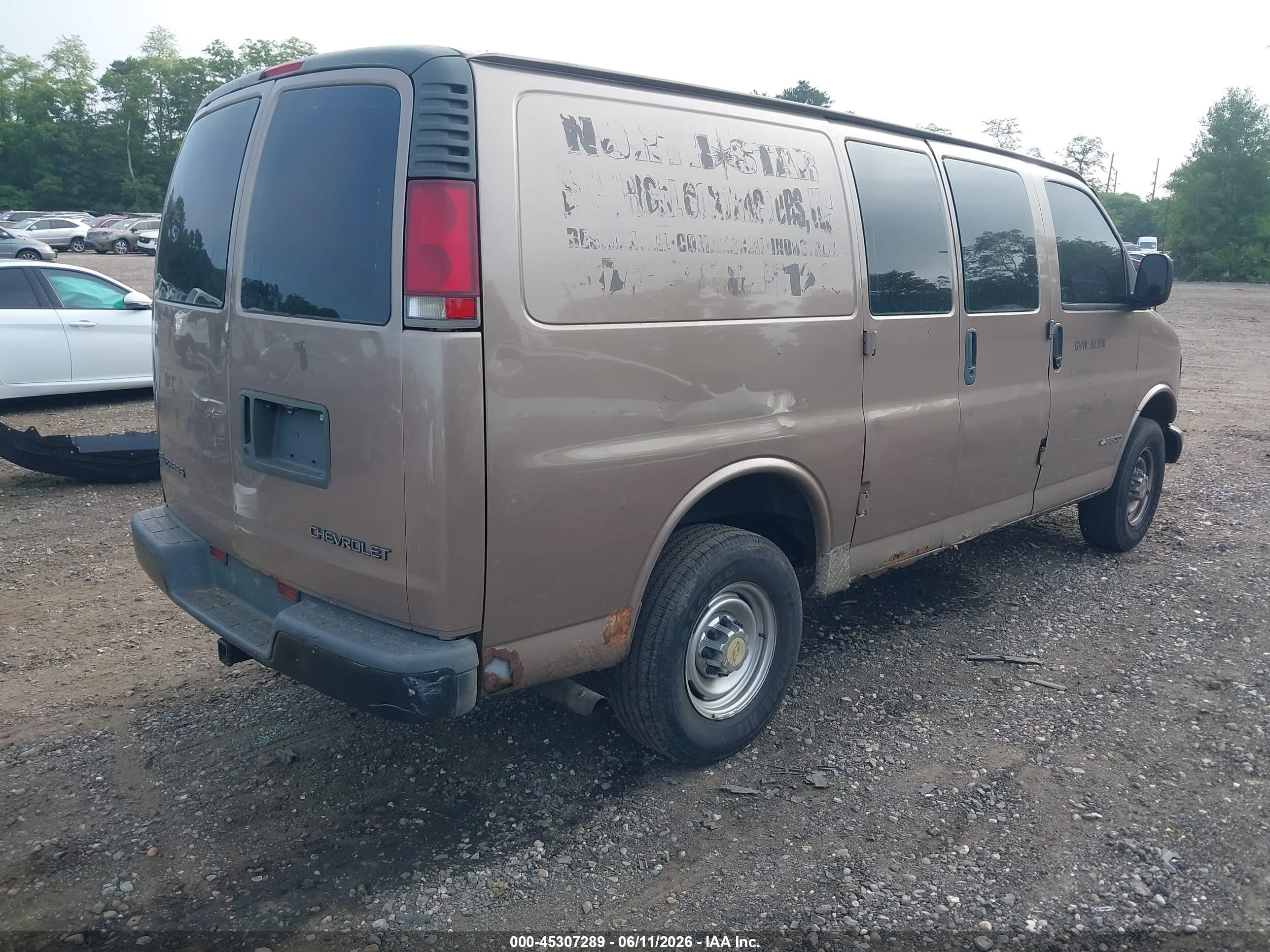 2001 Chevrolet Express   Brown vin: 1GCHG35R011101784