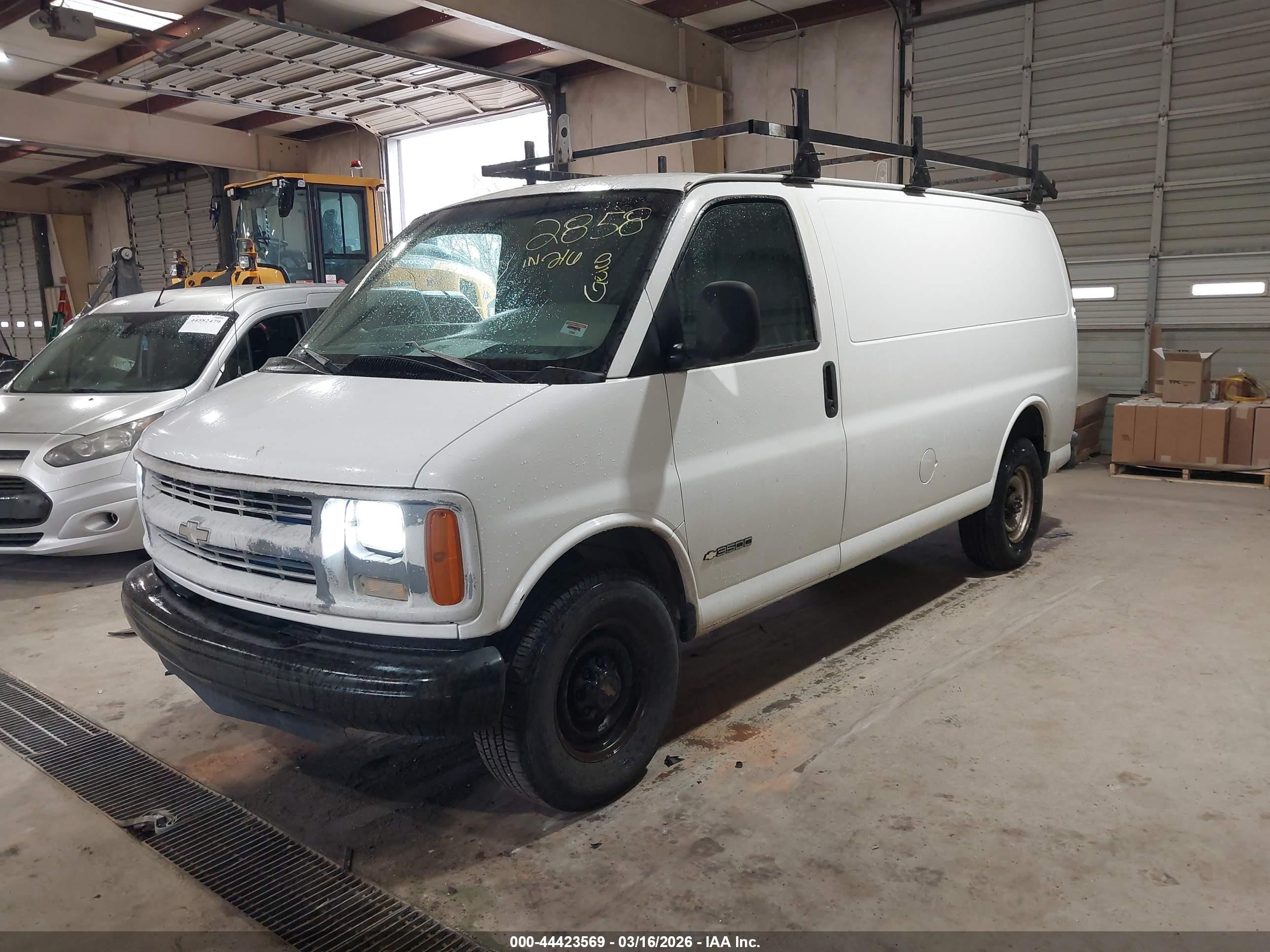 1997 Chevrolet Chevy Van   White vin: 1GCHG35R0V1065732