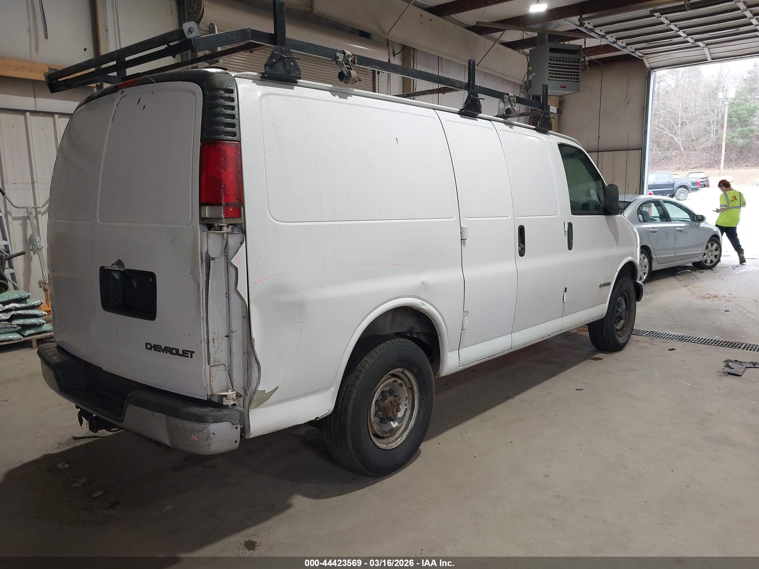 1997 Chevrolet Chevy Van   White vin: 1GCHG35R0V1065732