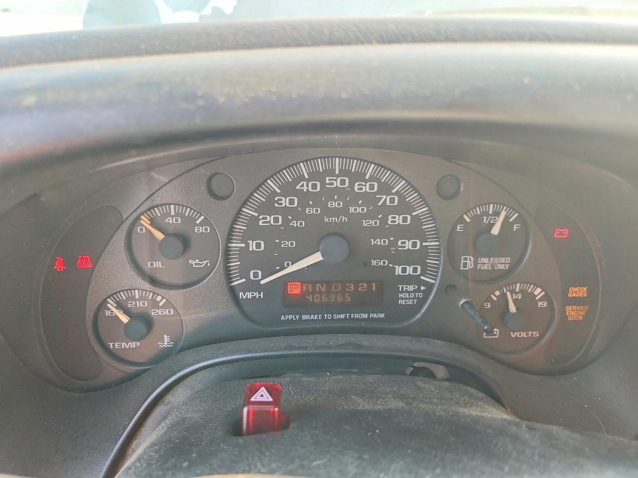 2002 Chevrolet Express G3500 White vin: 1GCHG35R321175282