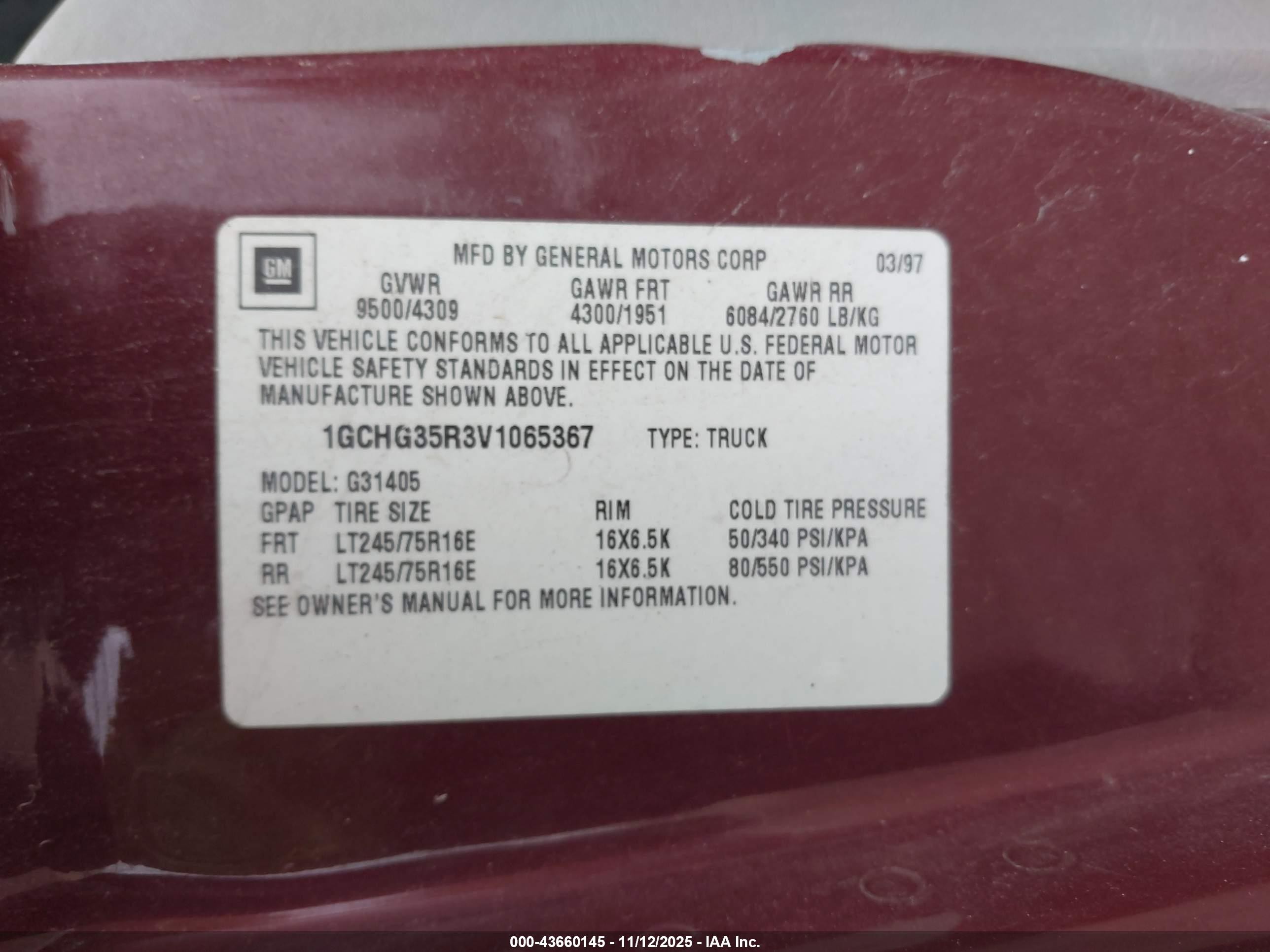 1997 Chevrolet Chevy Van   Maroon vin: 1GCHG35R3V1065367