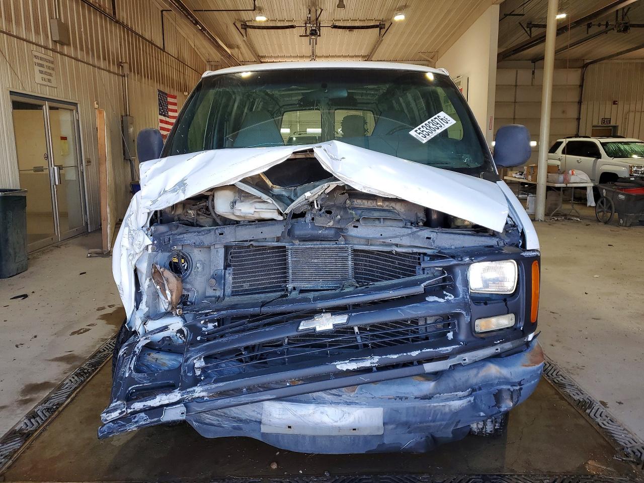 1997 Chevrolet Express G3500 Белый vin: 1GCHG35R5V1038137