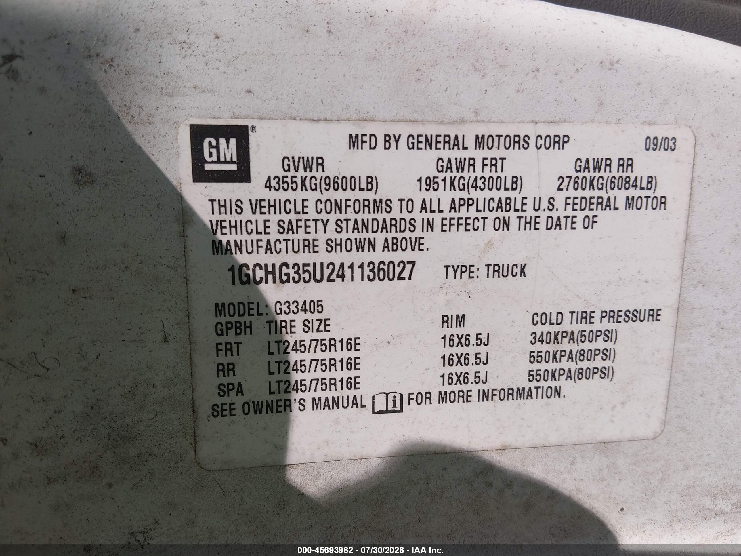2004 Chevrolet Express   White vin: 1GCHG35U241136027