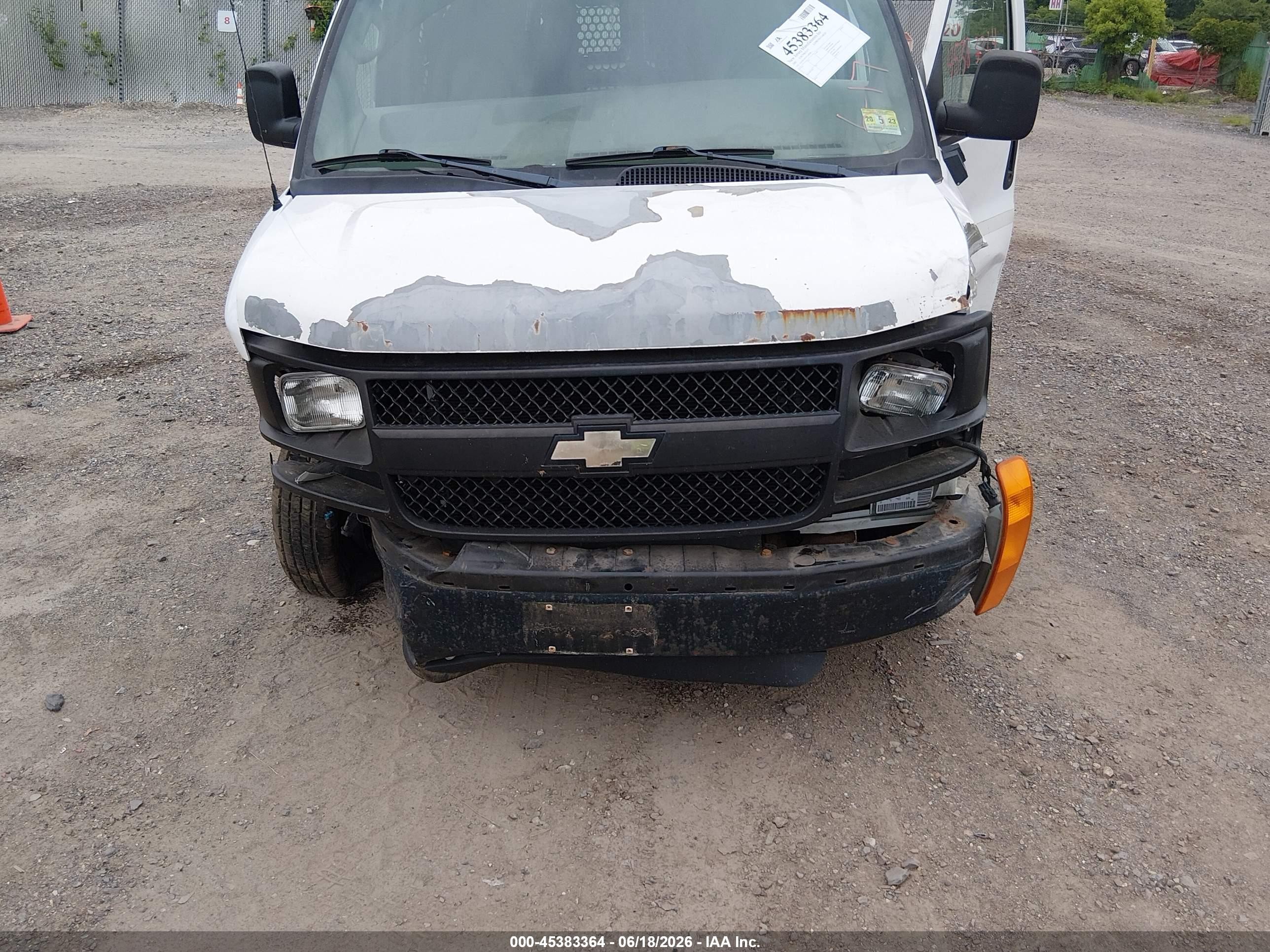 2007 Chevrolet Express Cargo Van Work Van White vin: 1GCHG35U971249638