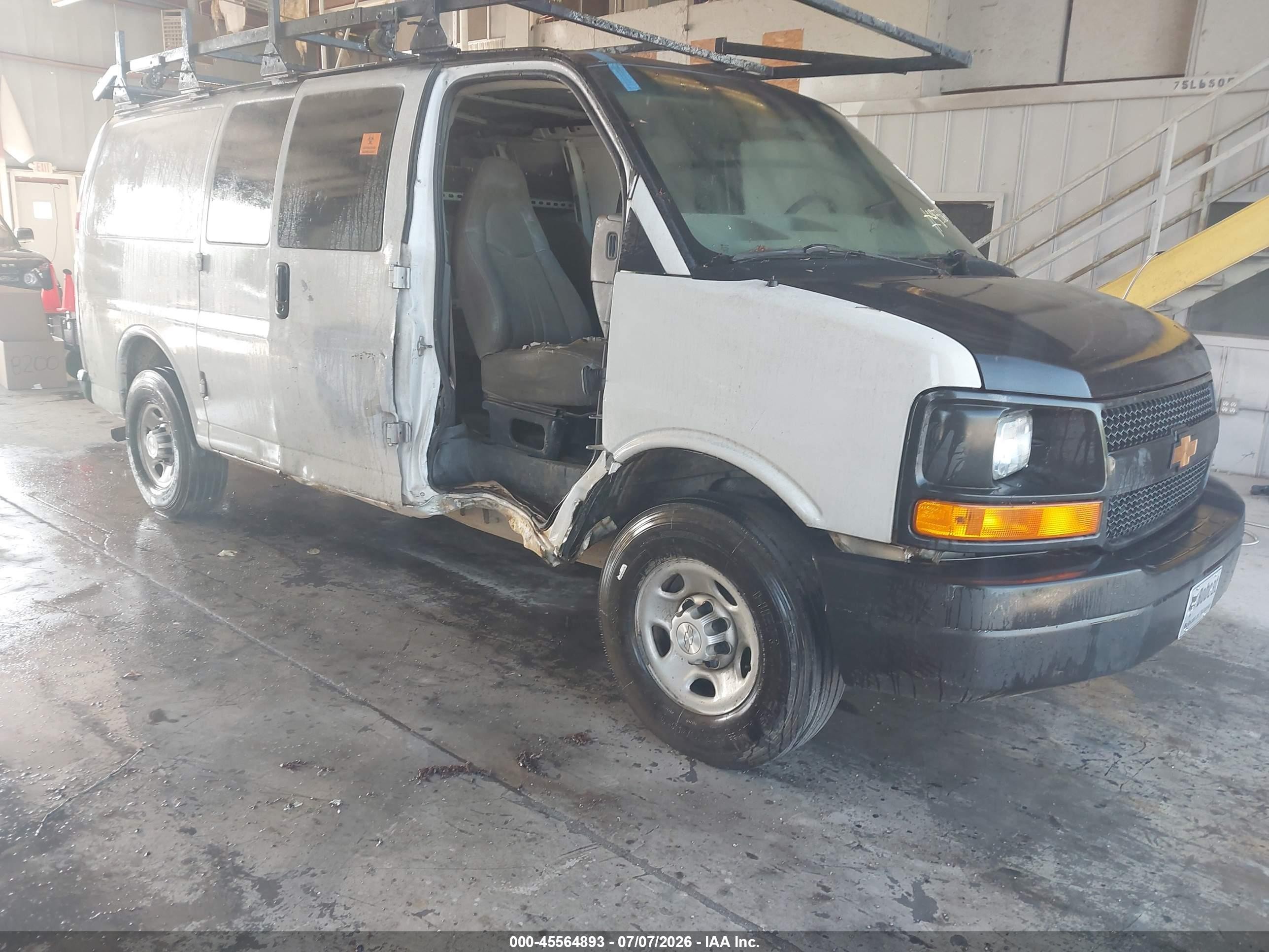 2006 Chevrolet Express Work Van White vin: 1GCHG35V161193198