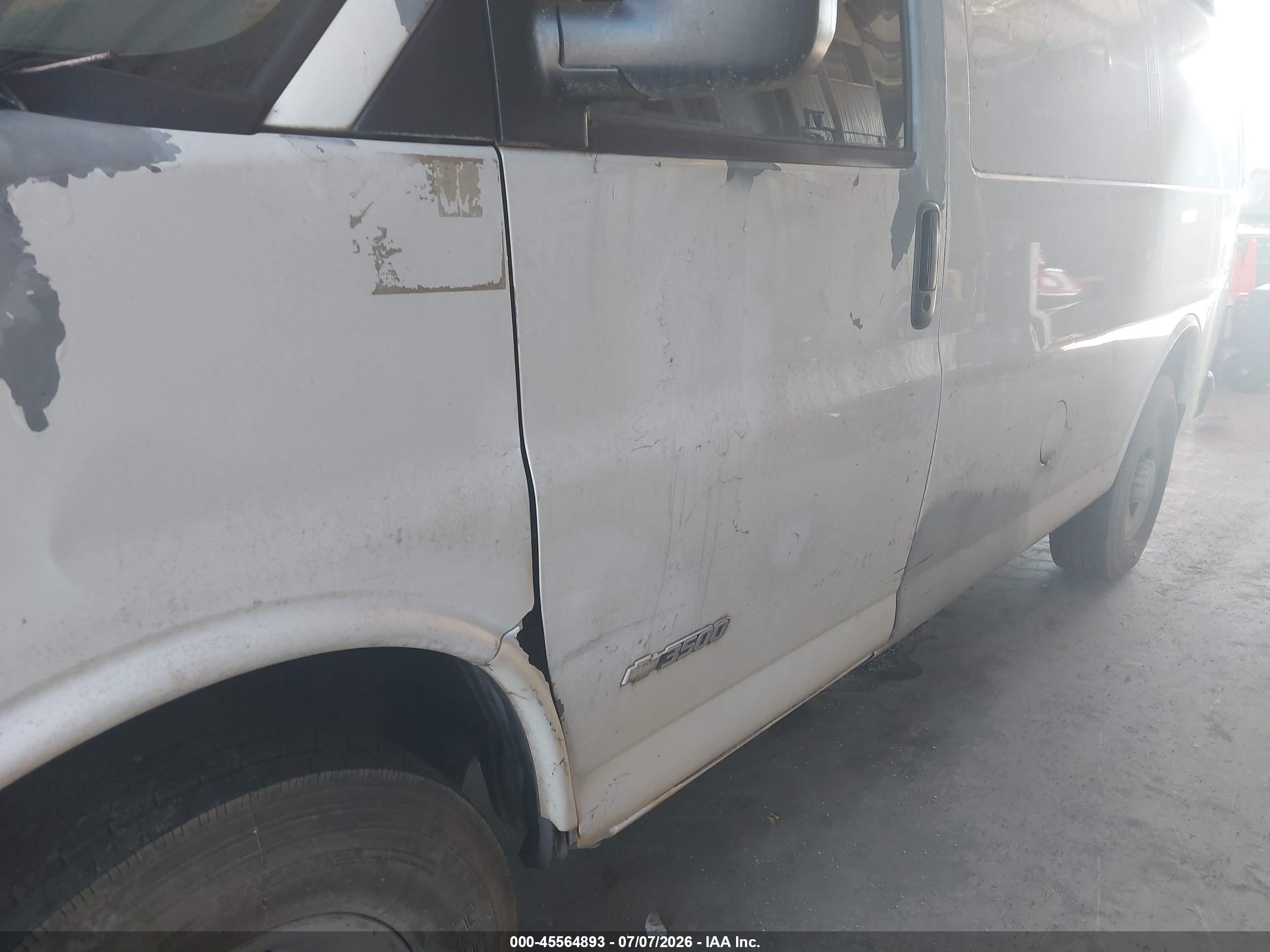 2006 Chevrolet Express Work Van White vin: 1GCHG35V161193198