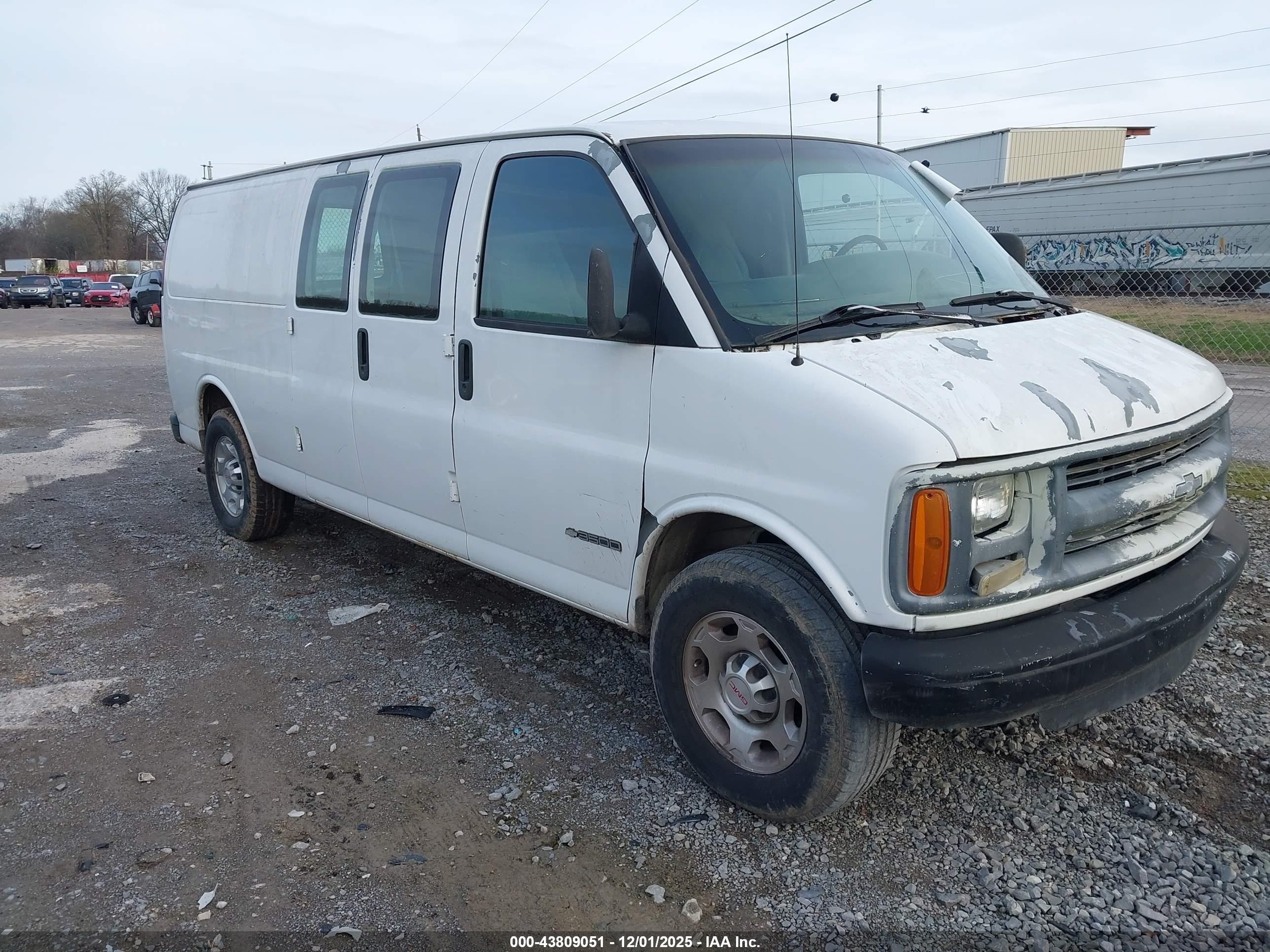 1997 Chevrolet Chevy Van   Белый vin: 1GCHG39F8V1098588