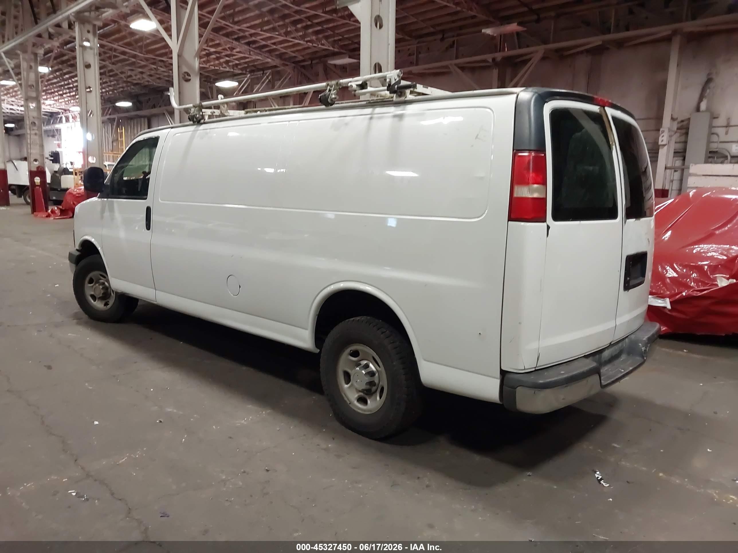 2008 Chevrolet Express Cargo Van Work Van White vin: 1GCHG39K081166707