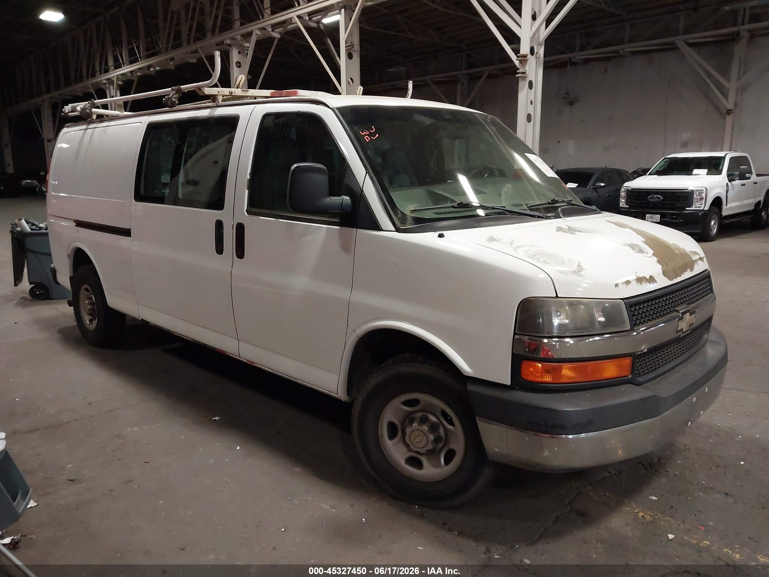 2008 Chevrolet Express Cargo Van Work Van White vin: 1GCHG39K081166707
