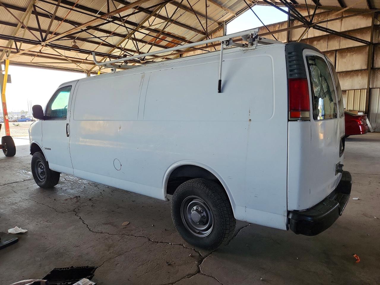 1999 Chevrolet Express G3500 White vin: 1GCHG39R0X1007343