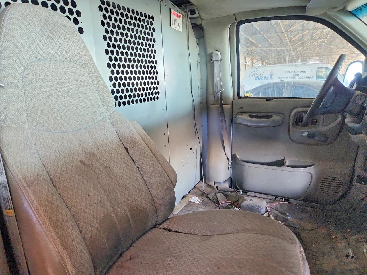 1999 Chevrolet Express G3500 White vin: 1GCHG39R0X1007343