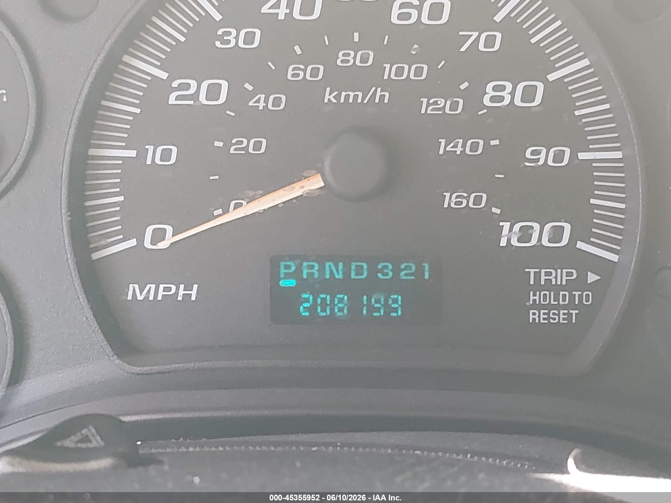 2004 Chevrolet Express Cargo Van   White vin: 1GCHG39U741189445