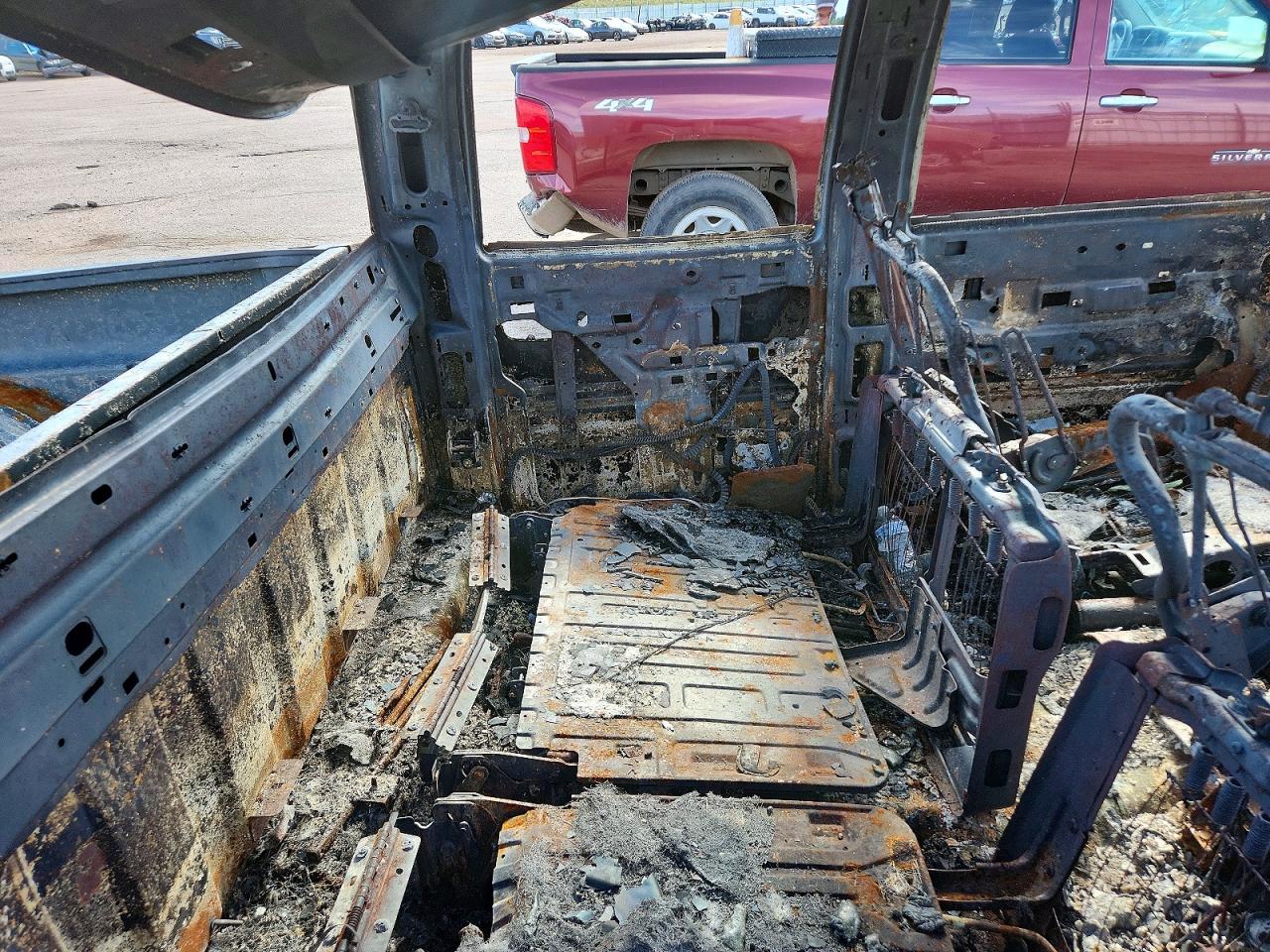 2002 Chevrolet Silverado K2500 Heavy Duty Burn vin: 1GCHK23112F133377