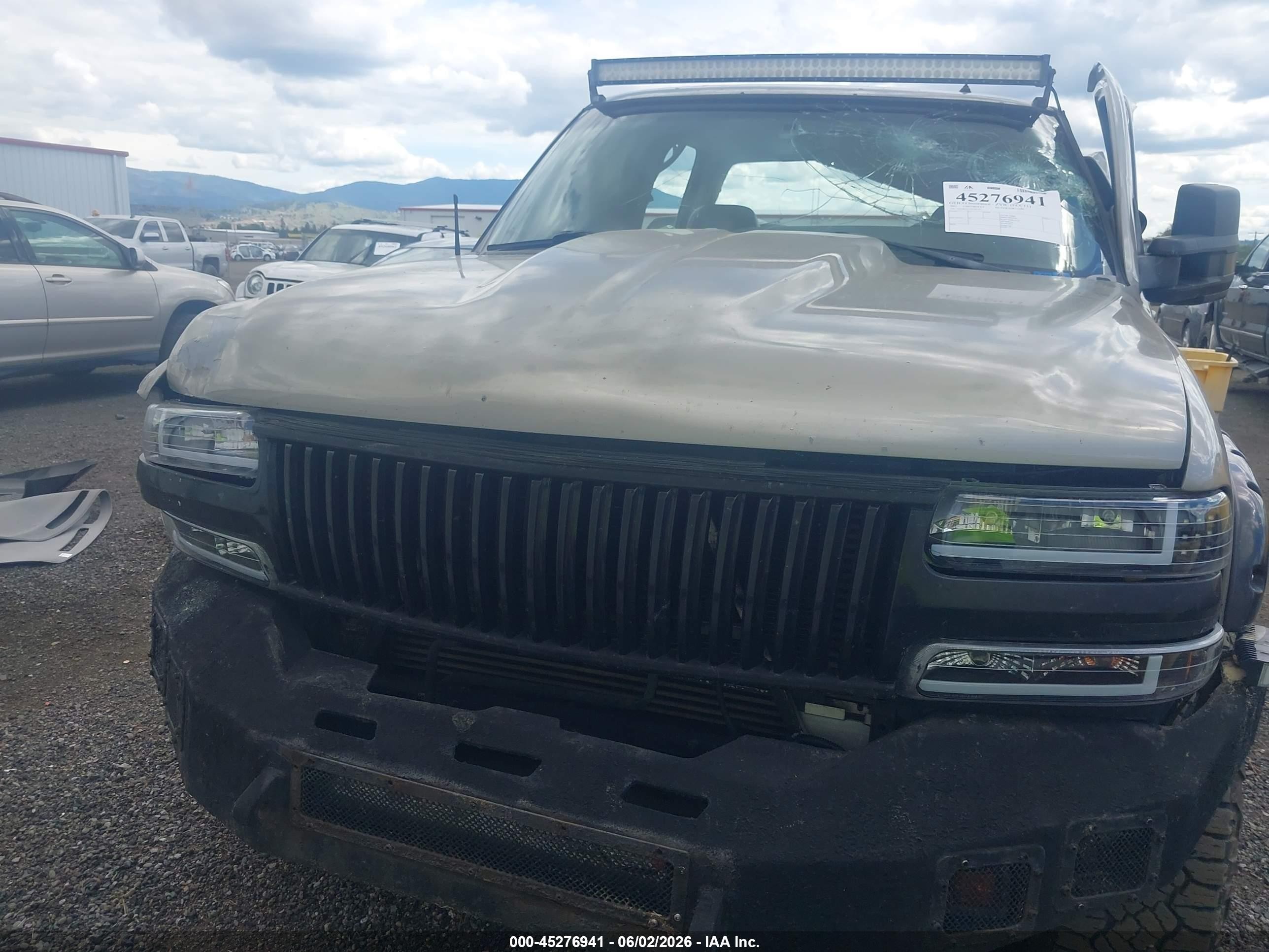 2002 Chevrolet Silverado 2500hd Lt Beige vin: 1GCHK23112F203167