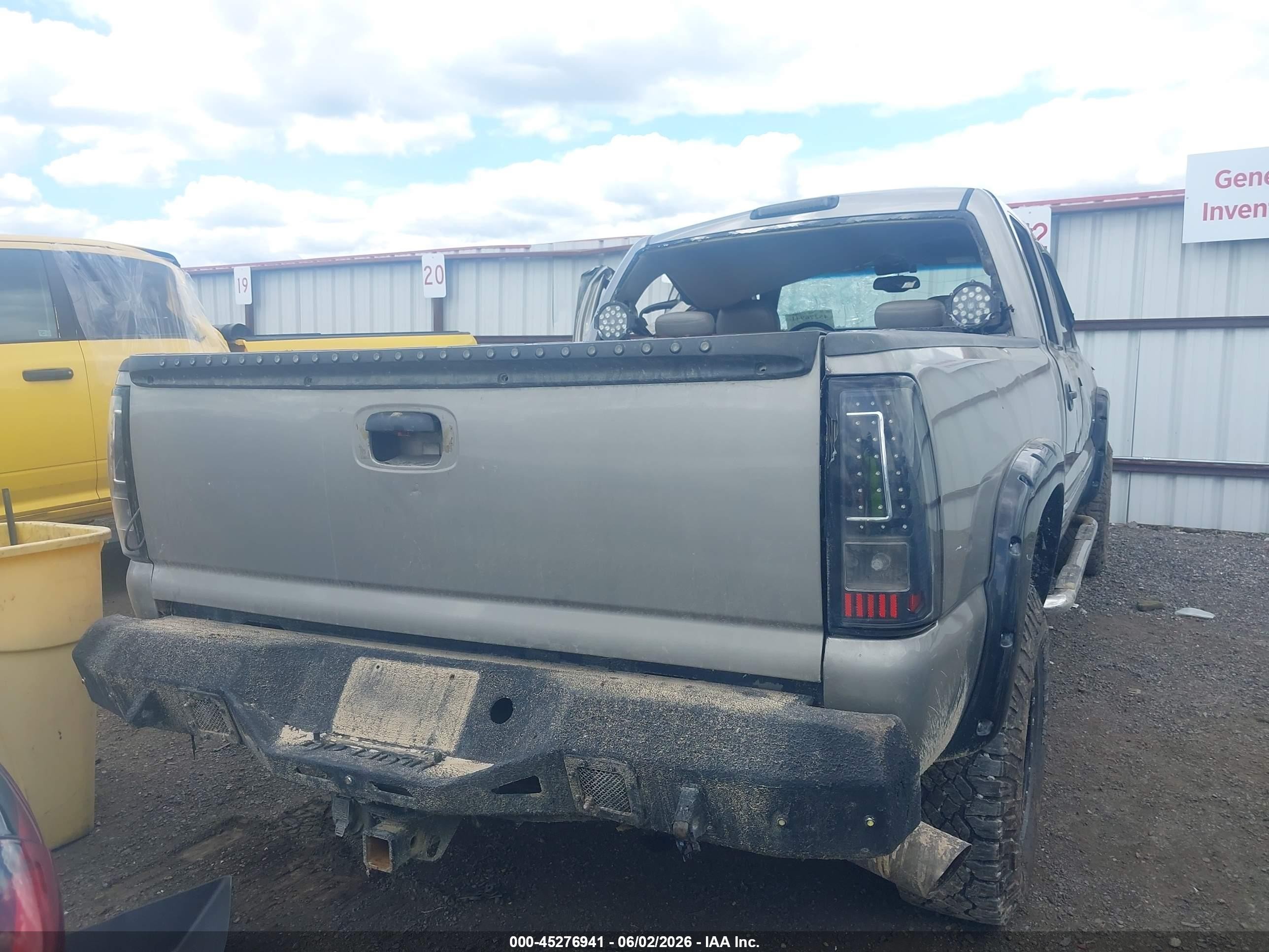 2002 Chevrolet Silverado 2500hd Lt Beige vin: 1GCHK23112F203167