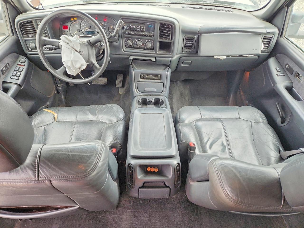 2002 Chevrolet Silverado K2500 Heavy Duty Beige vin: 1GCHK23122F159471