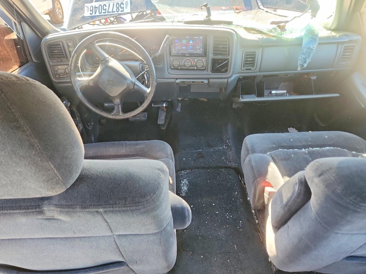 2002 Chevrolet Silverado K2500 Heavy Duty Black vin: 1GCHK23122F197072