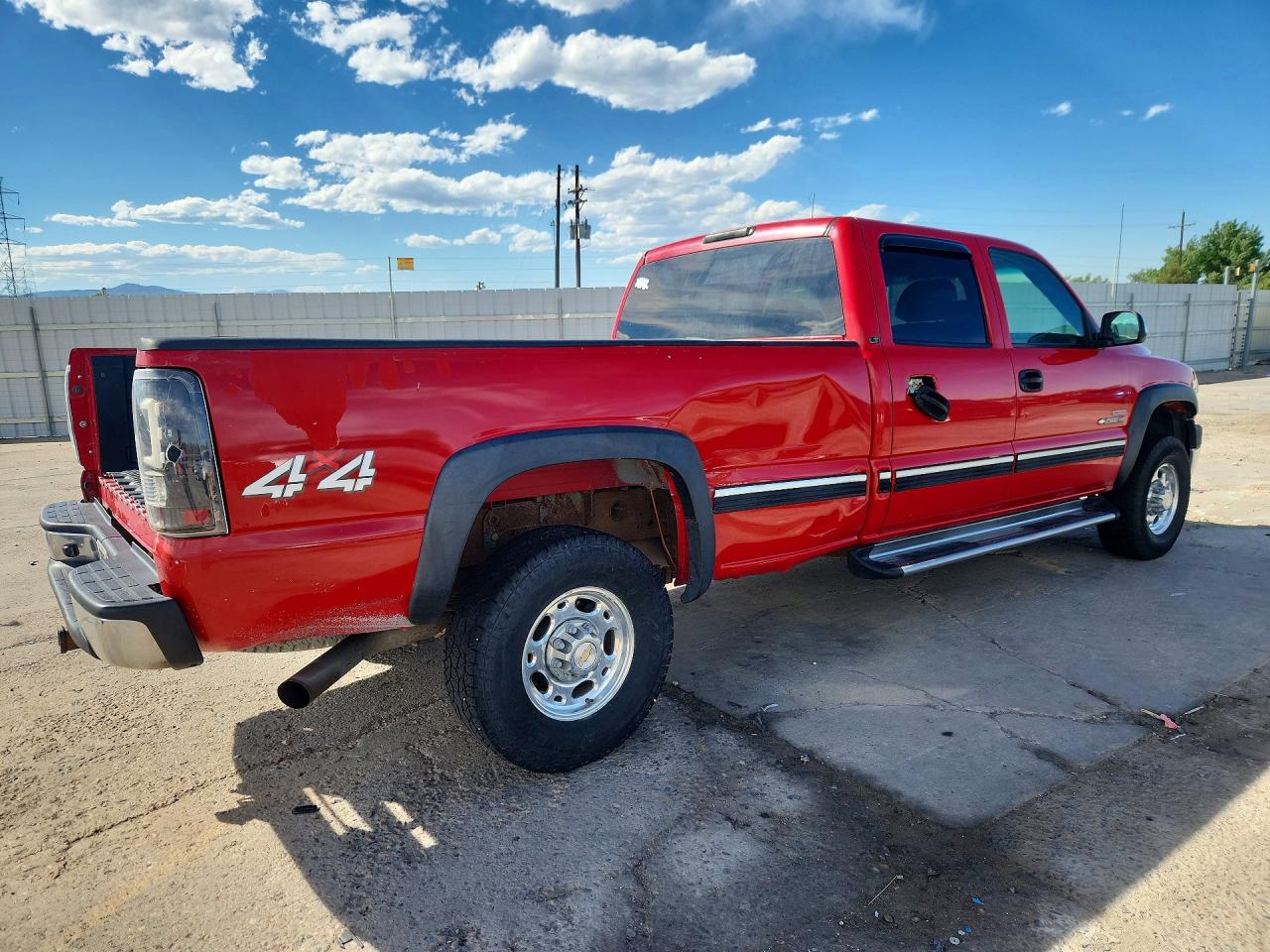 2002 Chevrolet Silverado K2500 Heavy Duty Red vin: 1GCHK23132F204191