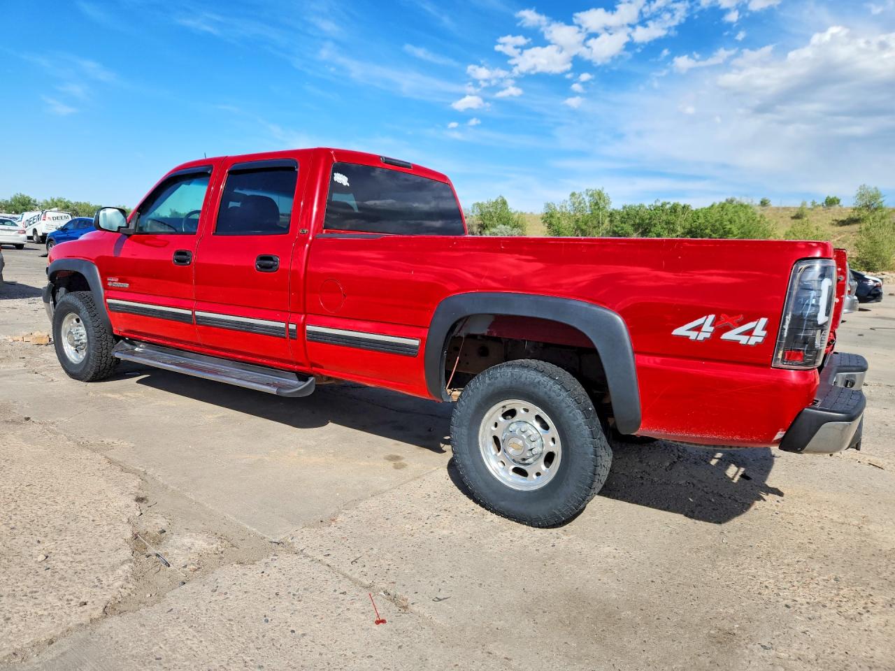 2002 Chevrolet Silverado K2500 Heavy Duty Red vin: 1GCHK23132F204191