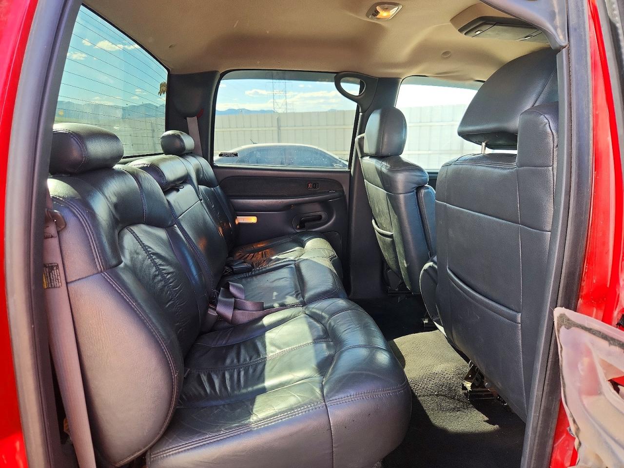 2002 Chevrolet Silverado K2500 Heavy Duty Red vin: 1GCHK23132F204191