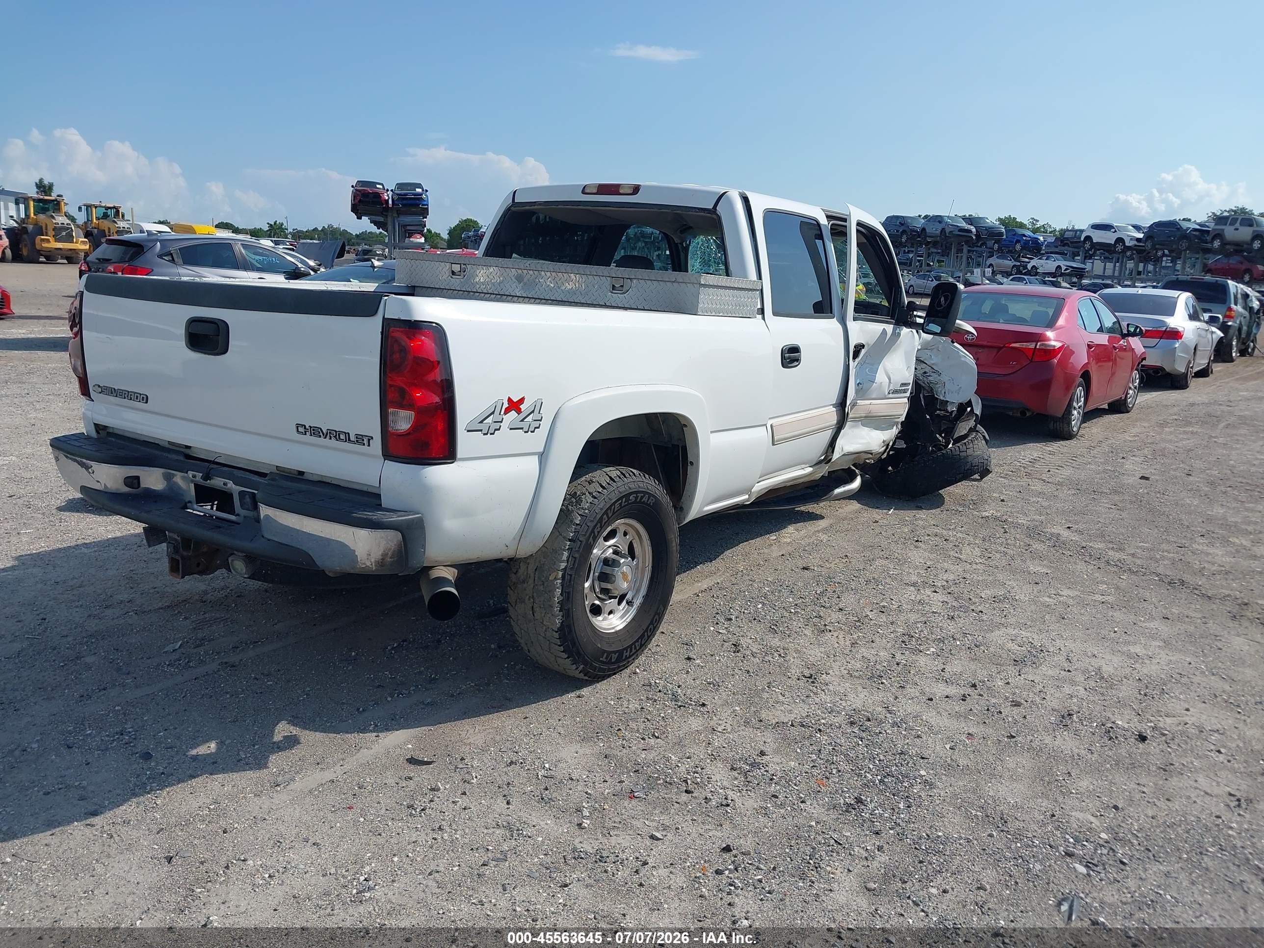 2004 Chevrolet Silverado 2500hd Lt White vin: 1GCHK23144F170068
