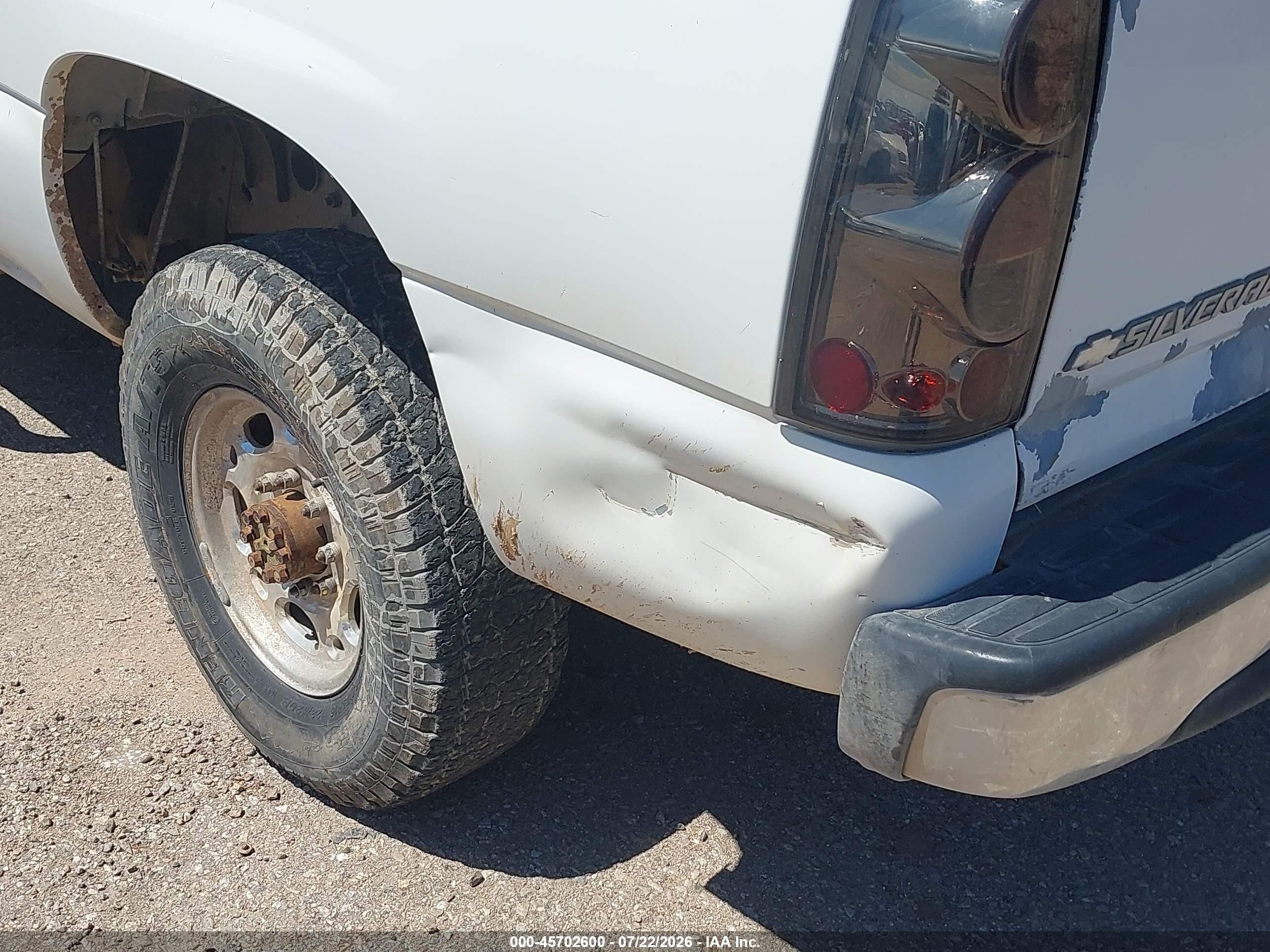 2002 Chevrolet Silverado 2500hd Ls White vin: 1GCHK23152F174935