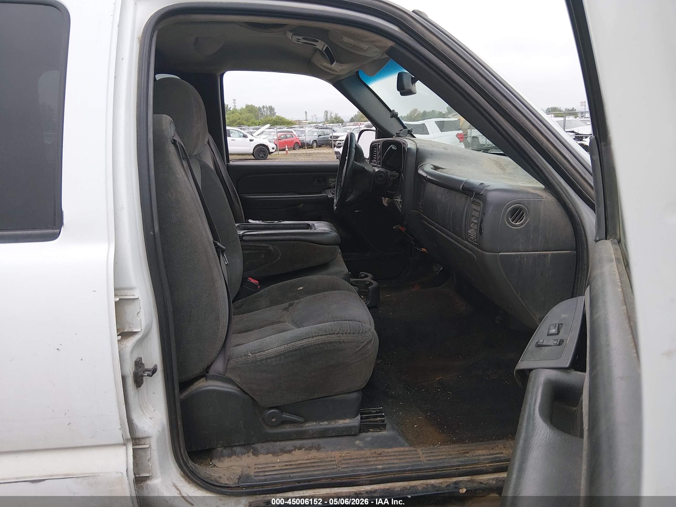 2003 Chevrolet Silverado 2500hd Ls/lt White vin: 1GCHK23153F170515