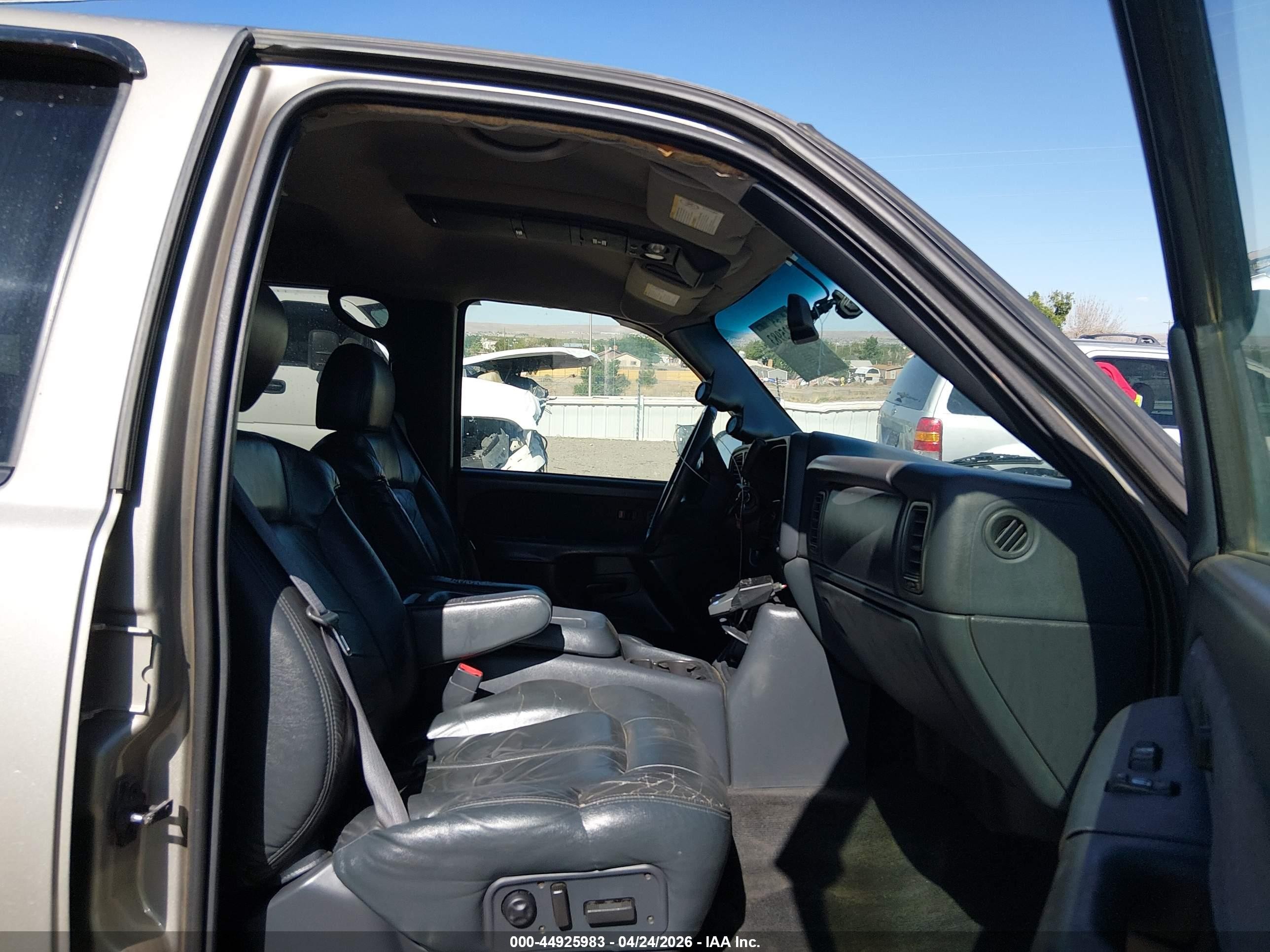 2002 Chevrolet Silverado 2500hd Lt Gray vin: 1GCHK23172F209913