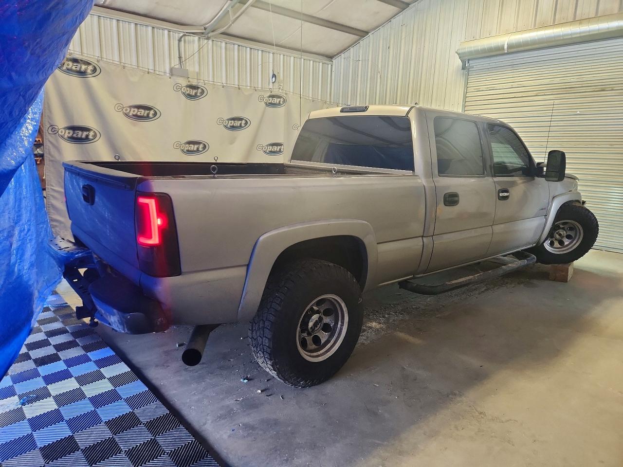 2003 Chevrolet Silverado K2500 Heavy Duty Tan vin: 1GCHK23173F210593