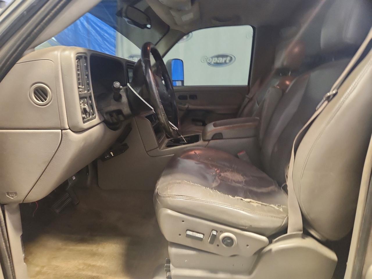 2003 Chevrolet Silverado K2500 Heavy Duty Tan vin: 1GCHK23173F210593