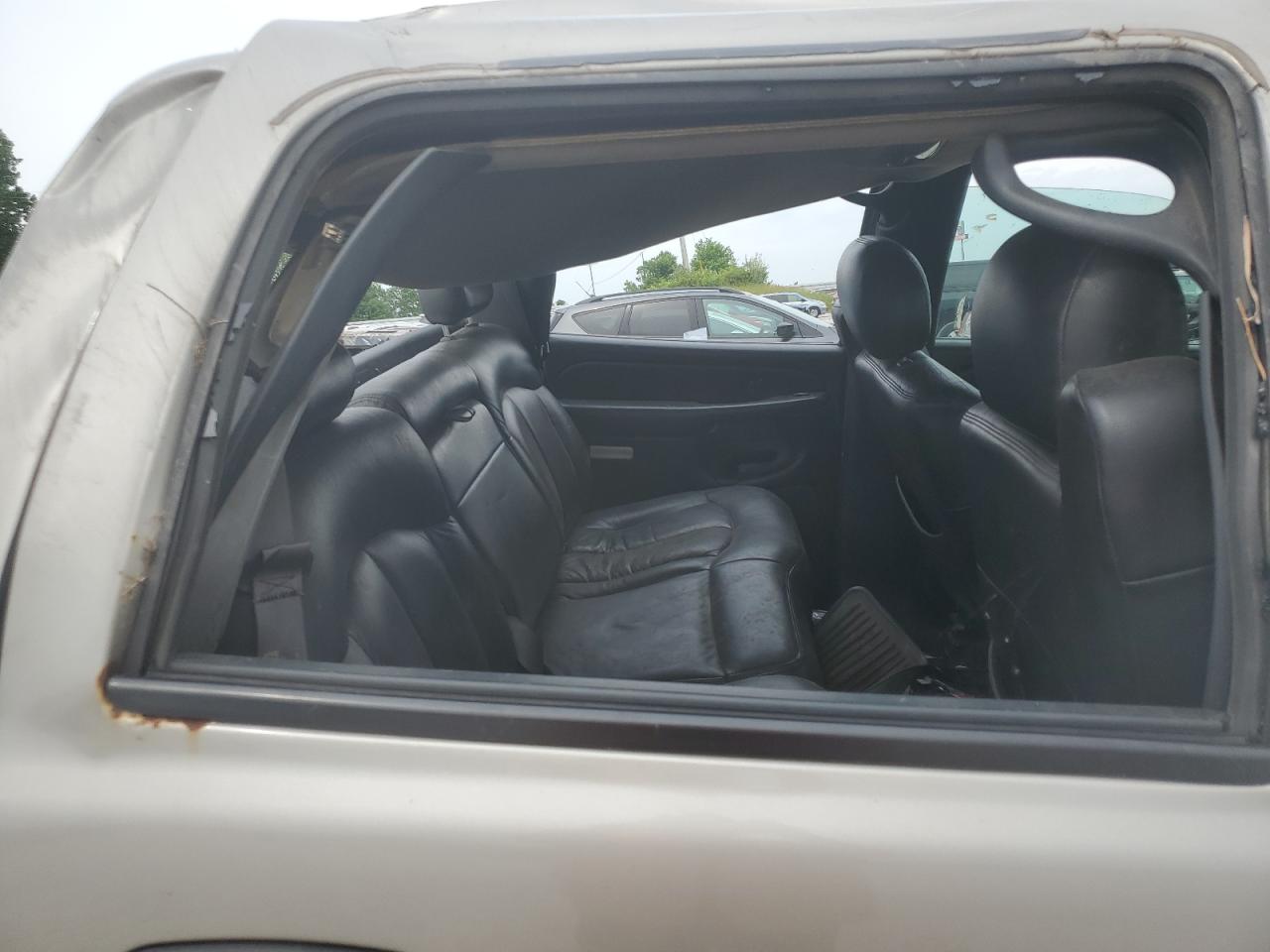 2002 Chevrolet Silverado K2500 Heavy Duty Silver vin: 1GCHK23182F141038