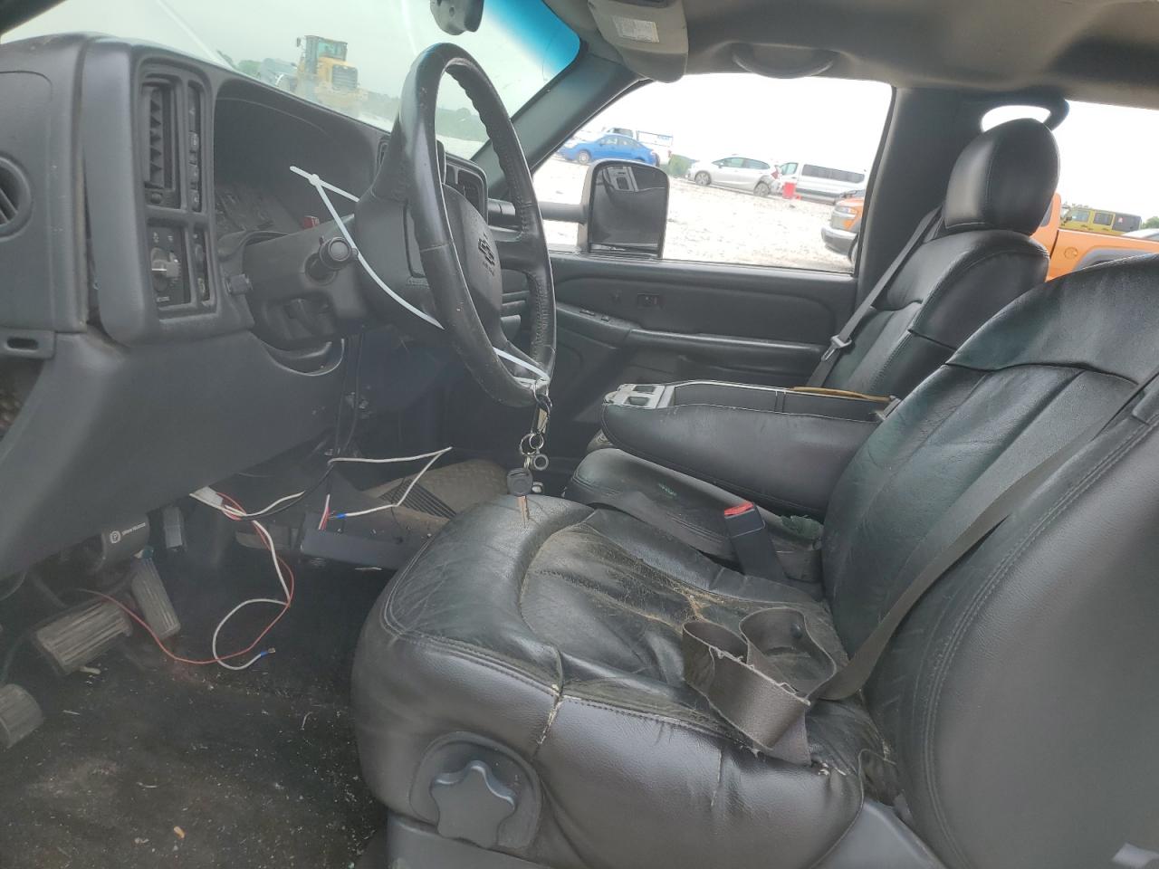 2002 Chevrolet Silverado K2500 Heavy Duty Silver vin: 1GCHK23182F141038