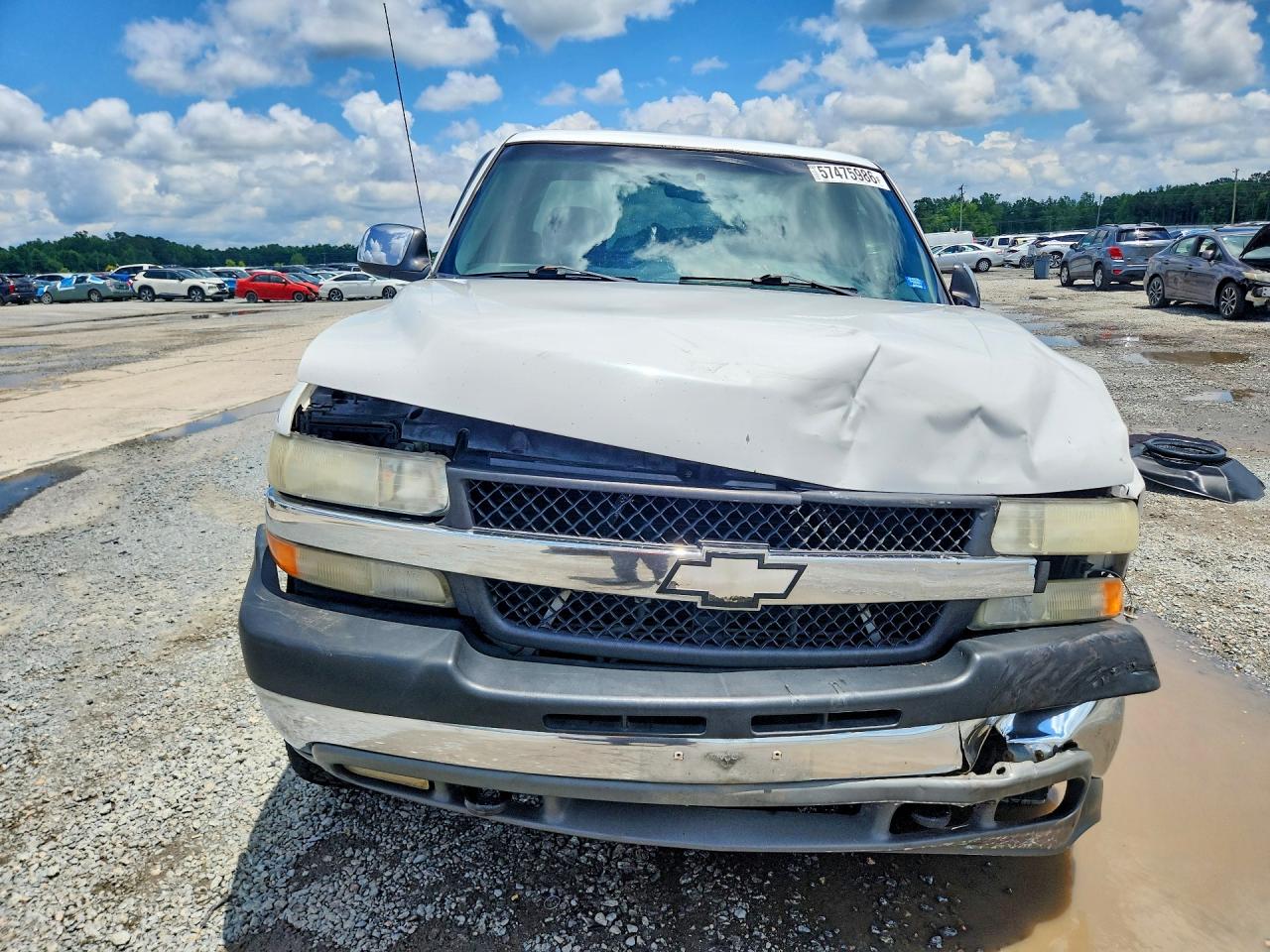2002 Chevrolet Silverado K2500 Heavy Duty White vin: 1GCHK23192F104466