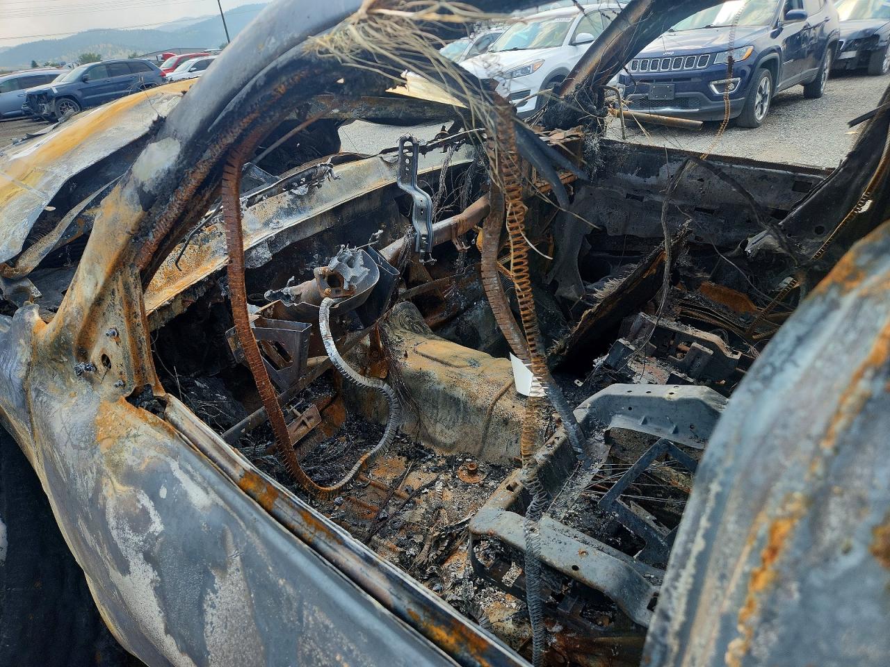 2004 Chevrolet Silverado K2500 Heavy Duty Burn vin: 1GCHK231X4F100560