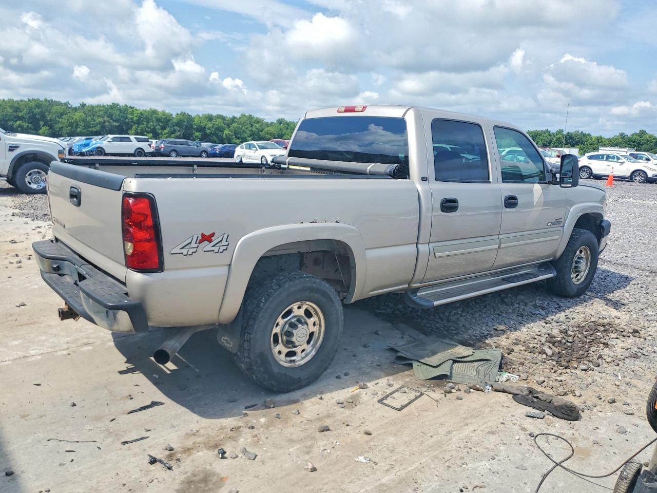 2006 Chevrolet Silverado Silver vin: 1GCHK23206F108937