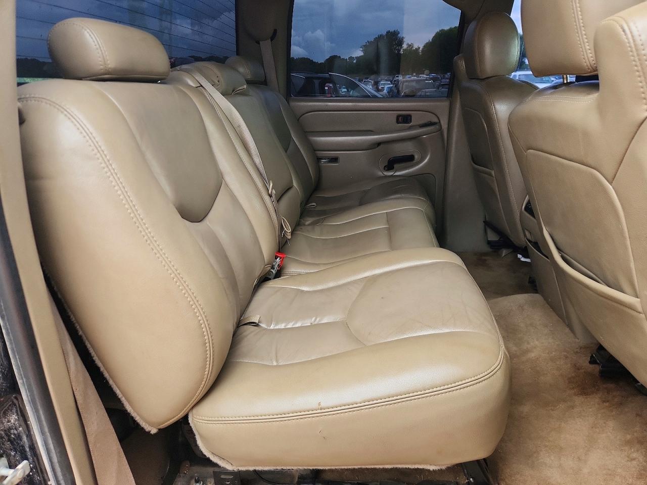 2005 Chevrolet Silverado K2500 Heavy Duty Black vin: 1GCHK23215F846602