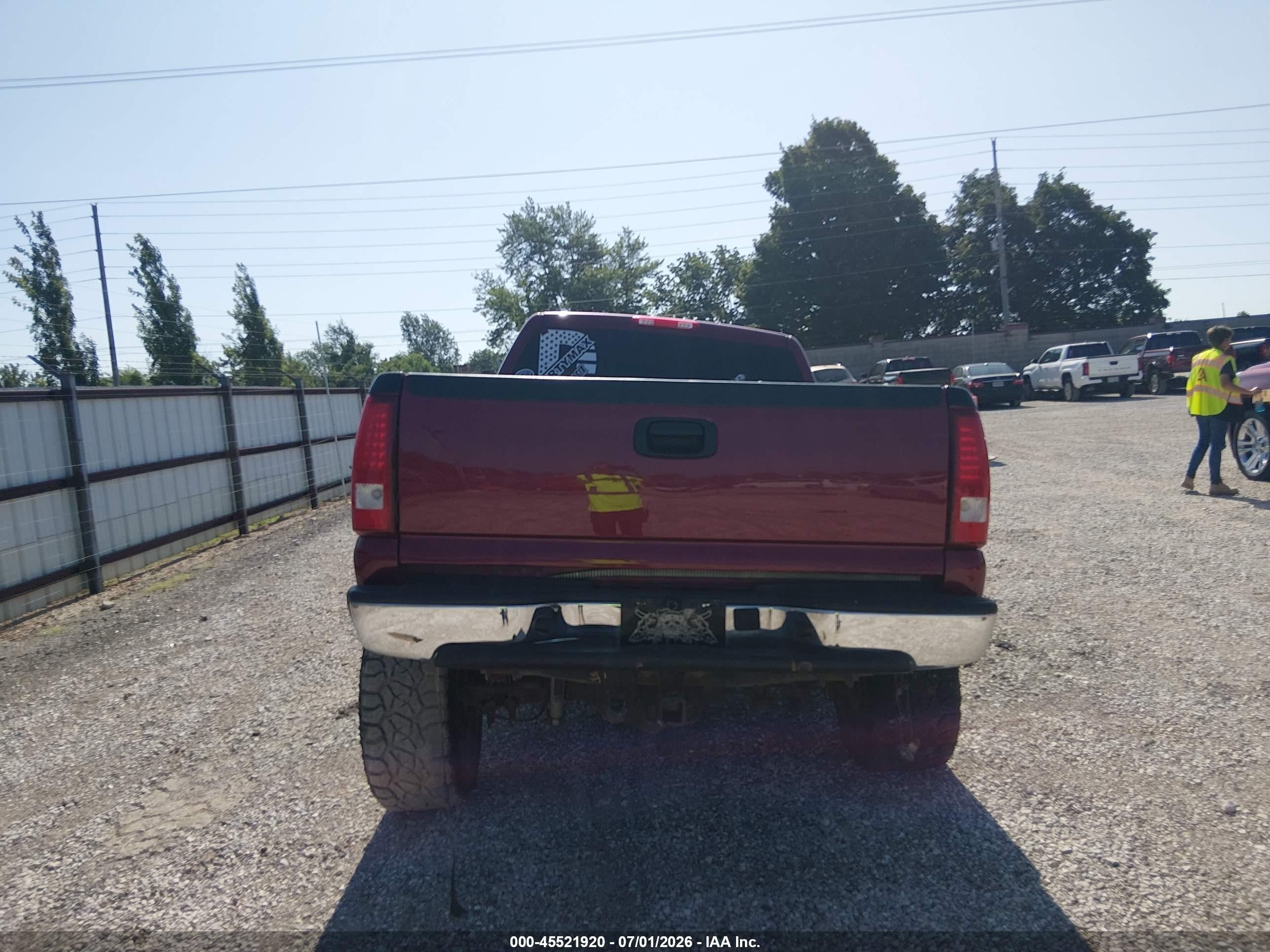 2005 Chevrolet Silverado 2500hd Ls Red vin: 1GCHK23215F869698