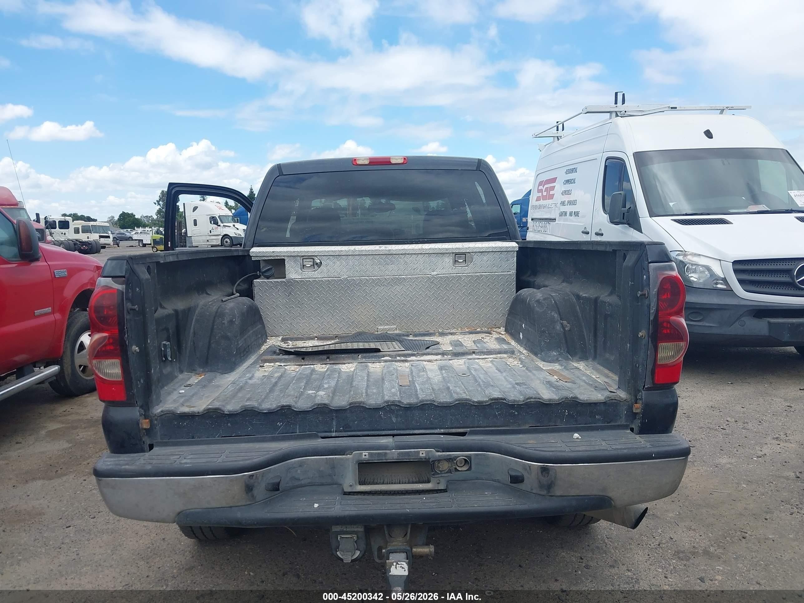 2005 Chevrolet Silverado 2500hd Ls Gray vin: 1GCHK23245F848814