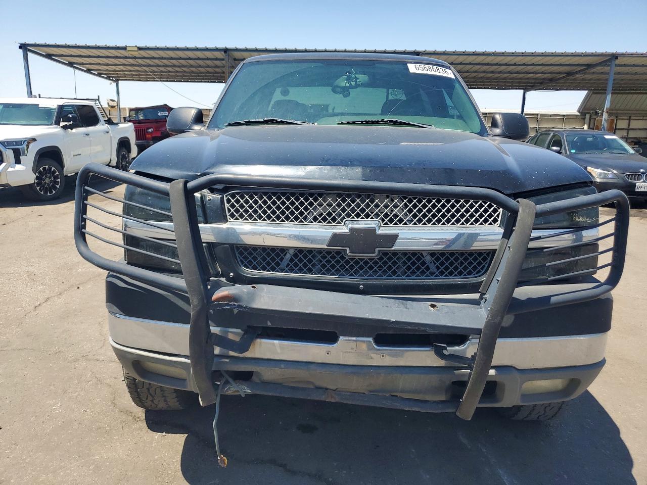 2004 Chevrolet Silverado K2500 Heavy Duty Black vin: 1GCHK23264F253770