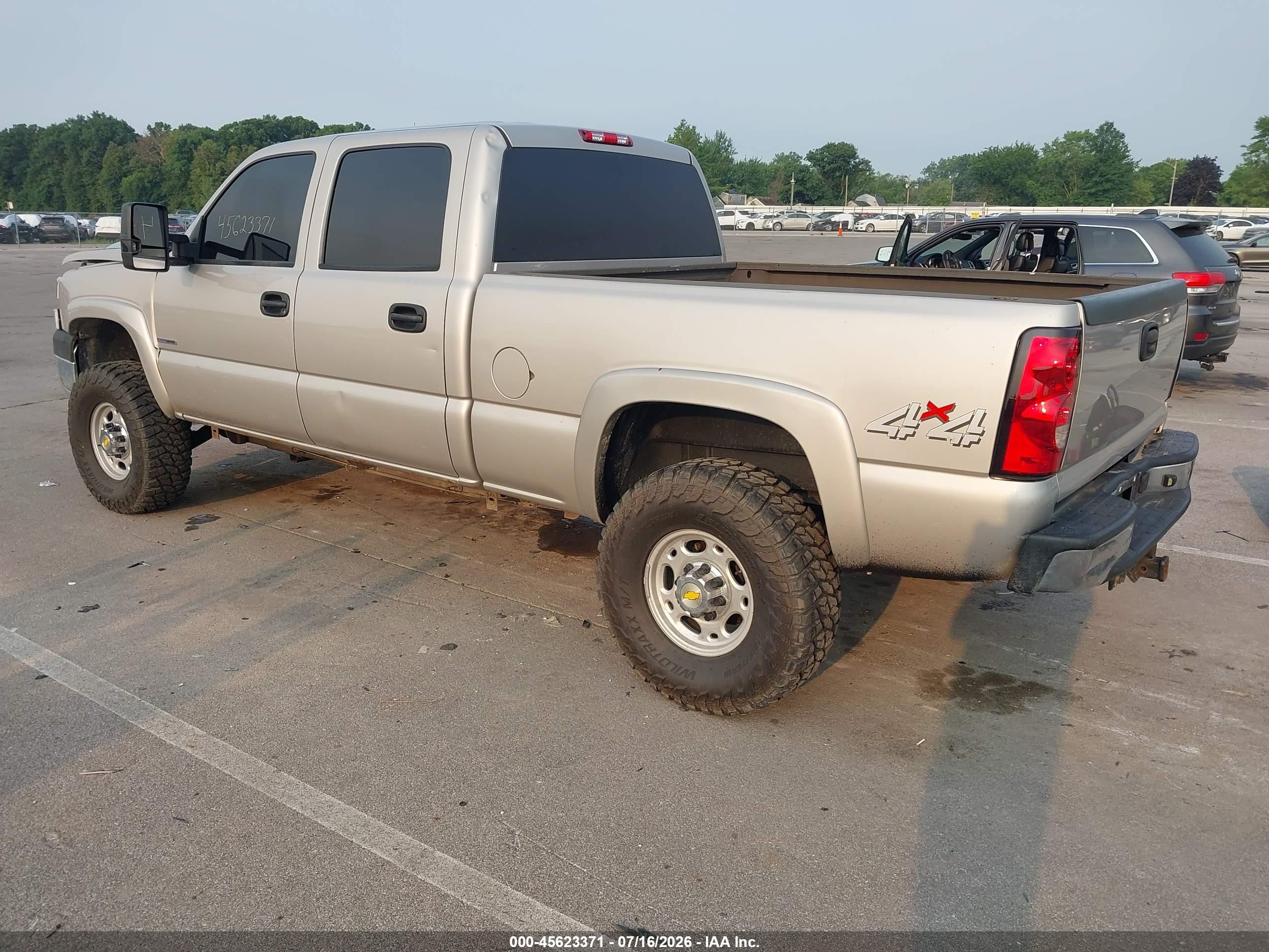 2005 Chevrolet Silverado 2500hd Lt Желто-коричневый vin: 1GCHK23275F800160